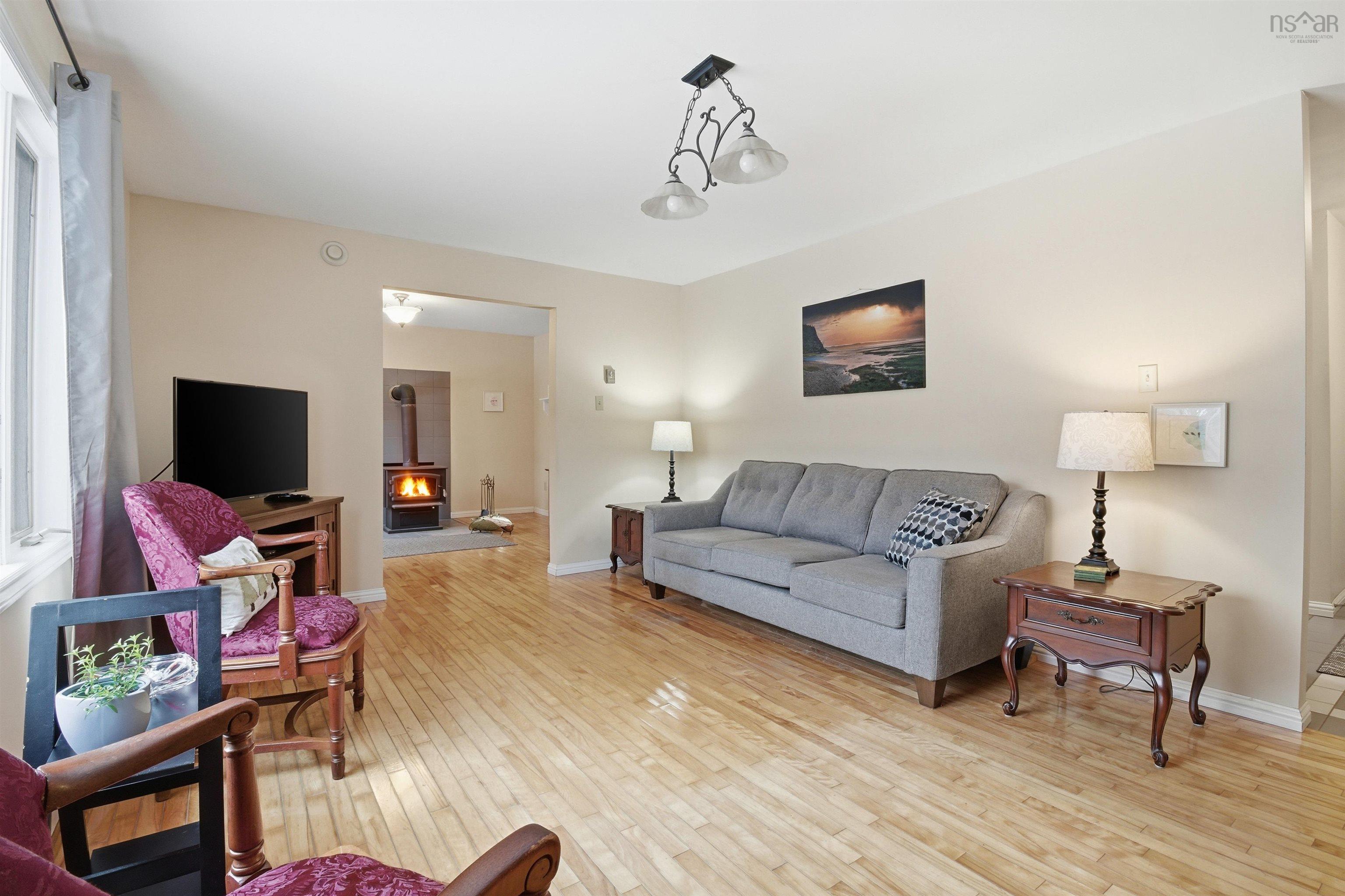 $549,900.00: 44 Lakewood Drive Extension, Brooklyn