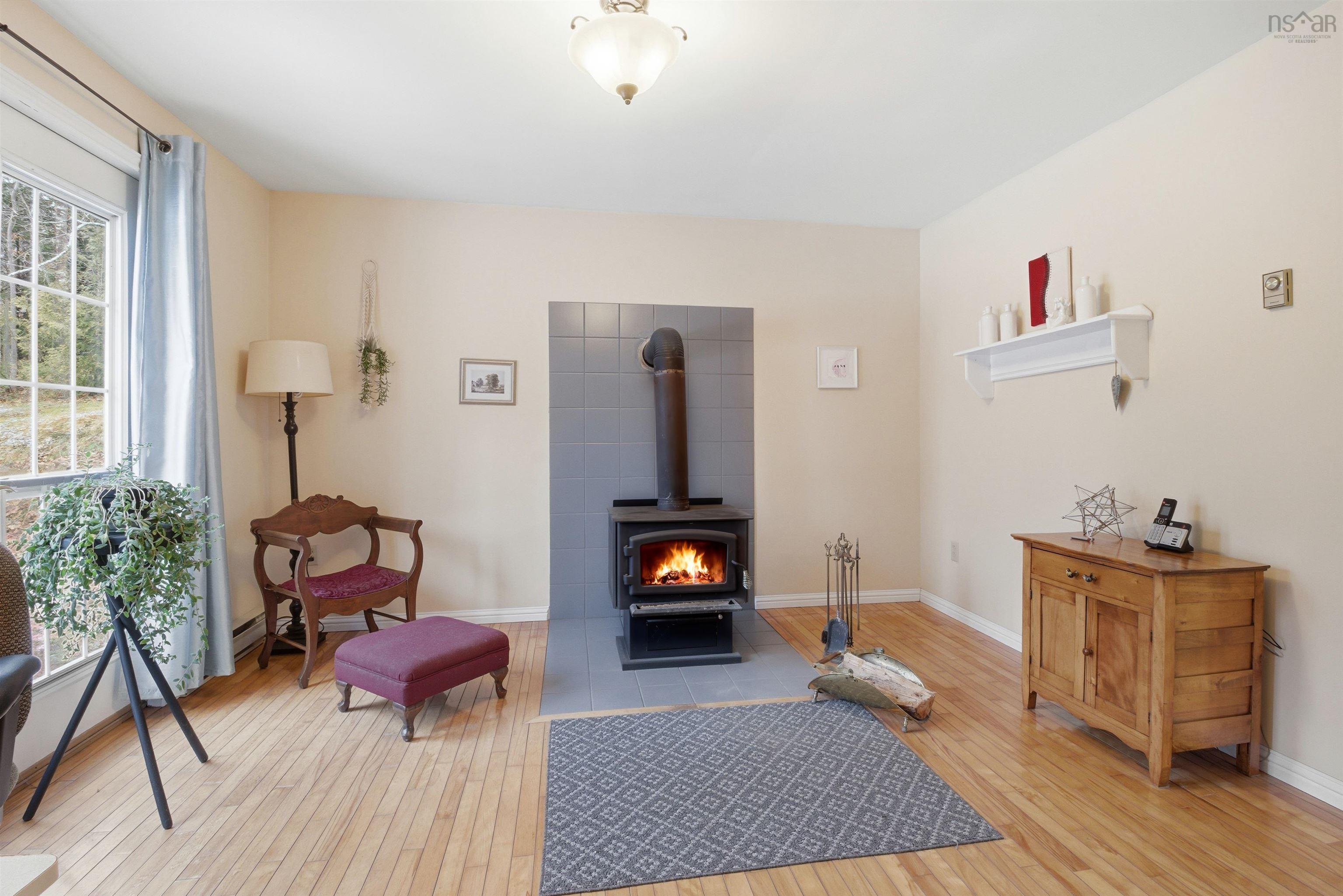 $549,900.00: 44 Lakewood Drive Extension, Brooklyn