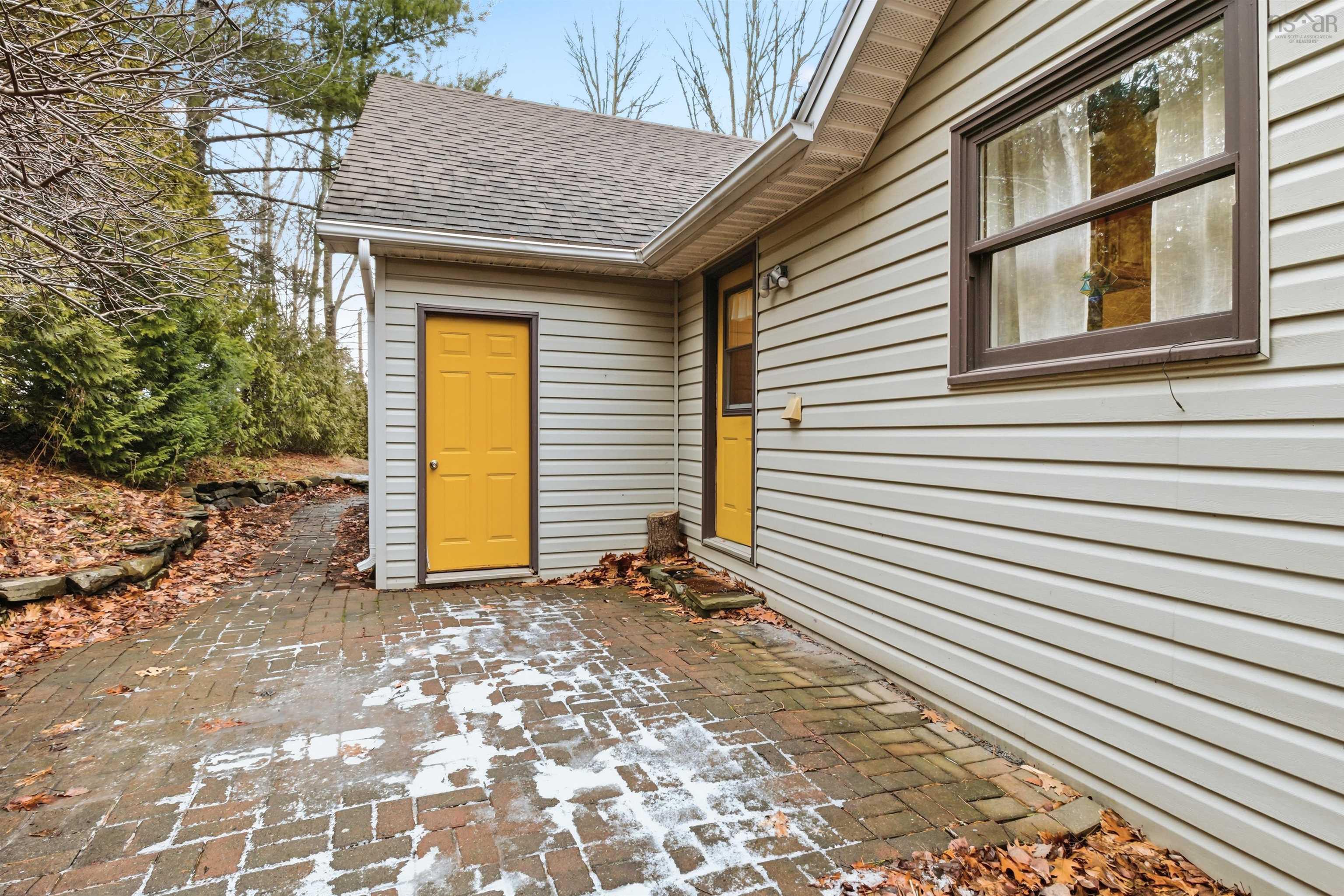 $549,900.00: 44 Lakewood Drive Extension, Brooklyn