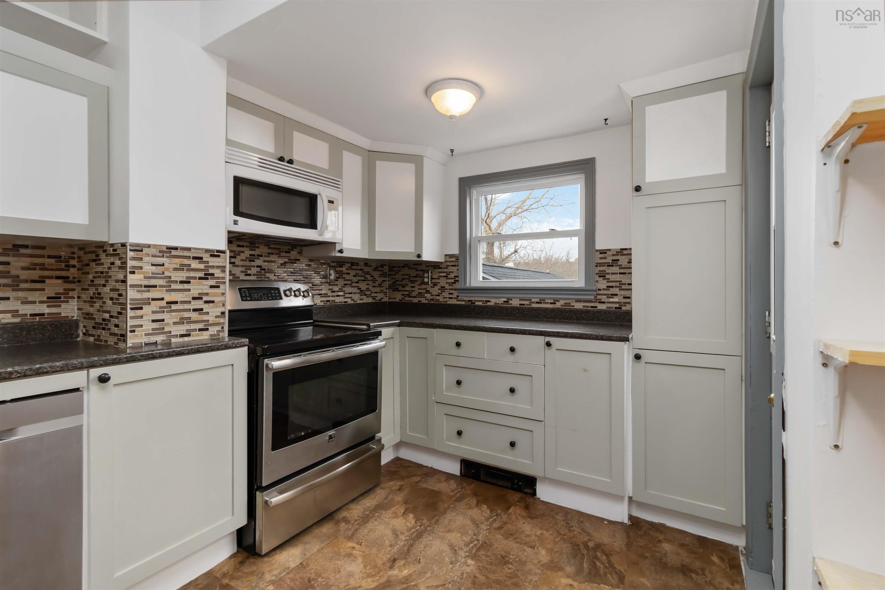 22 Rodney Road, Dartmouth, NS (MLS 202600701)