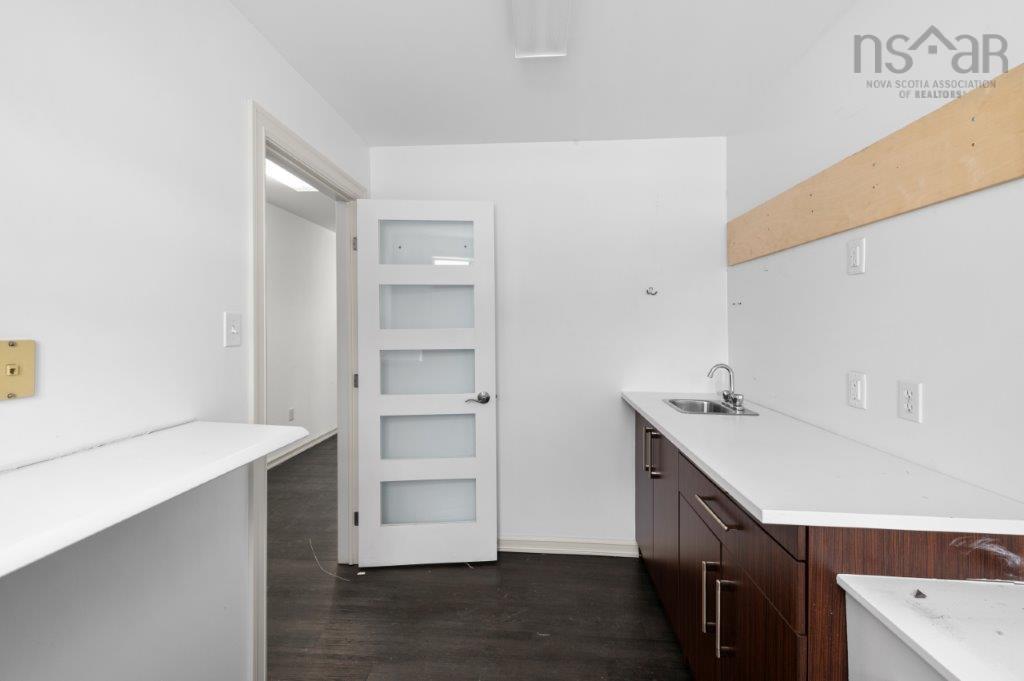 63 Mcquade Lake Crescent, Halifax, NS (MLS 202600710)