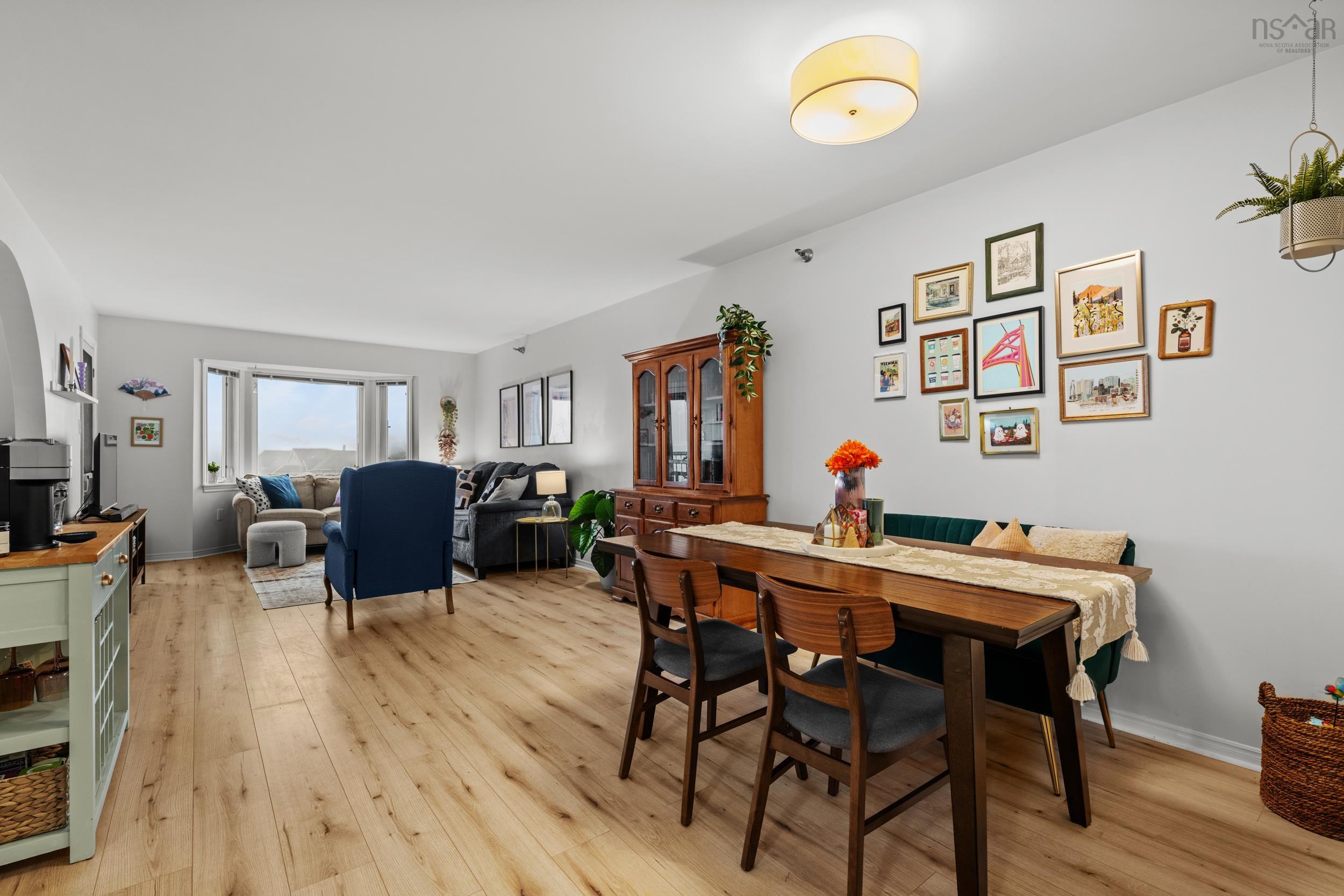 $374,990.00: 409 93 Kearney Lake Road, Kearney Lake