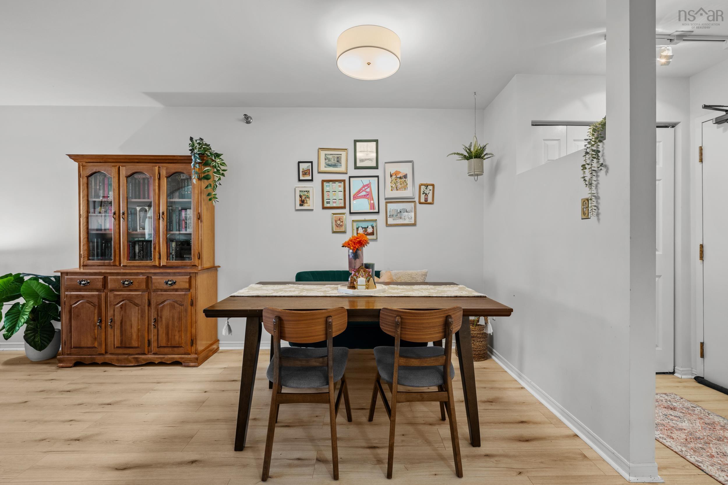 $374,990.00: 409 93 Kearney Lake Road, Kearney Lake