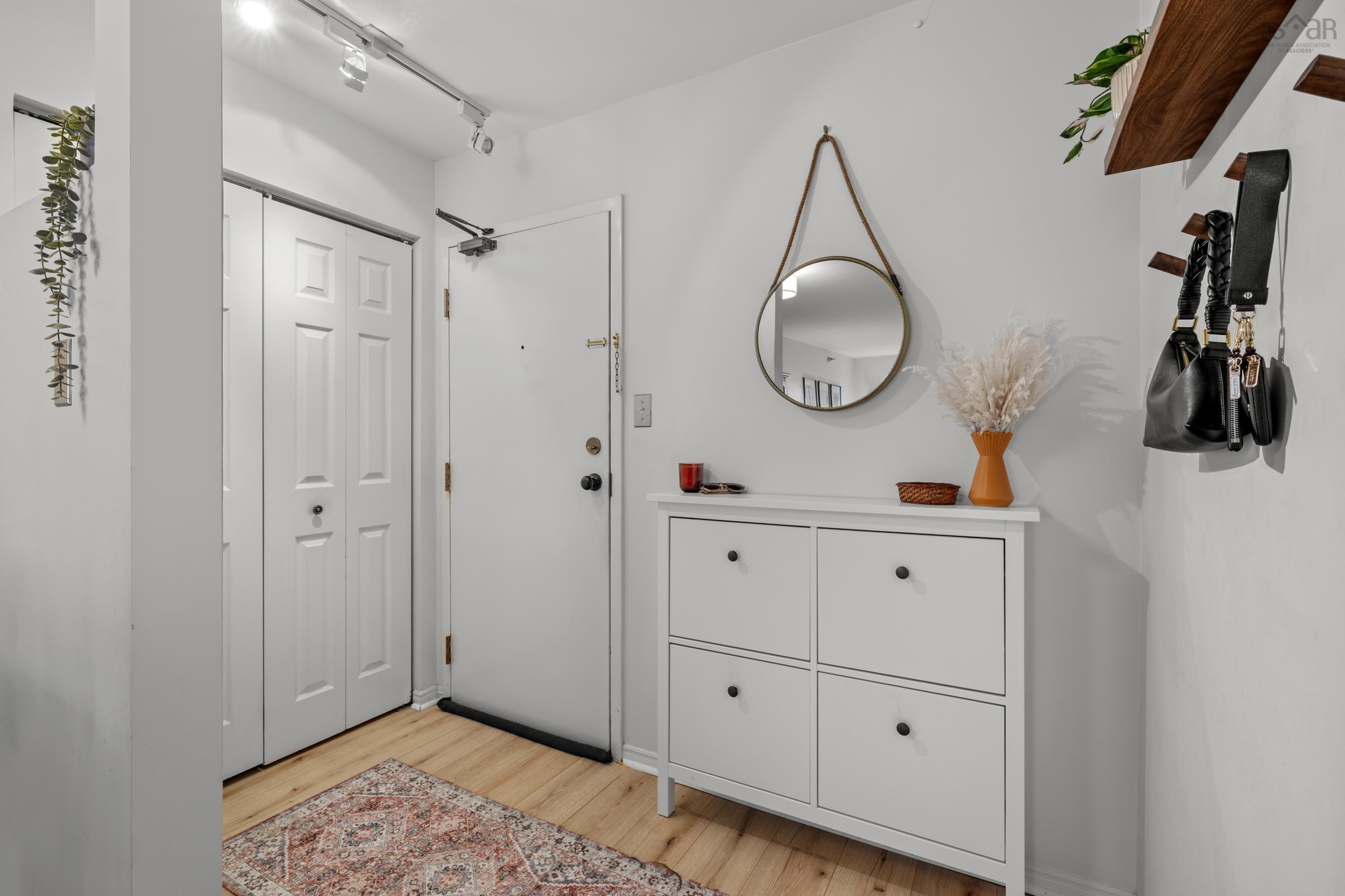 $374,990.00: 409 93 Kearney Lake Road, Kearney Lake