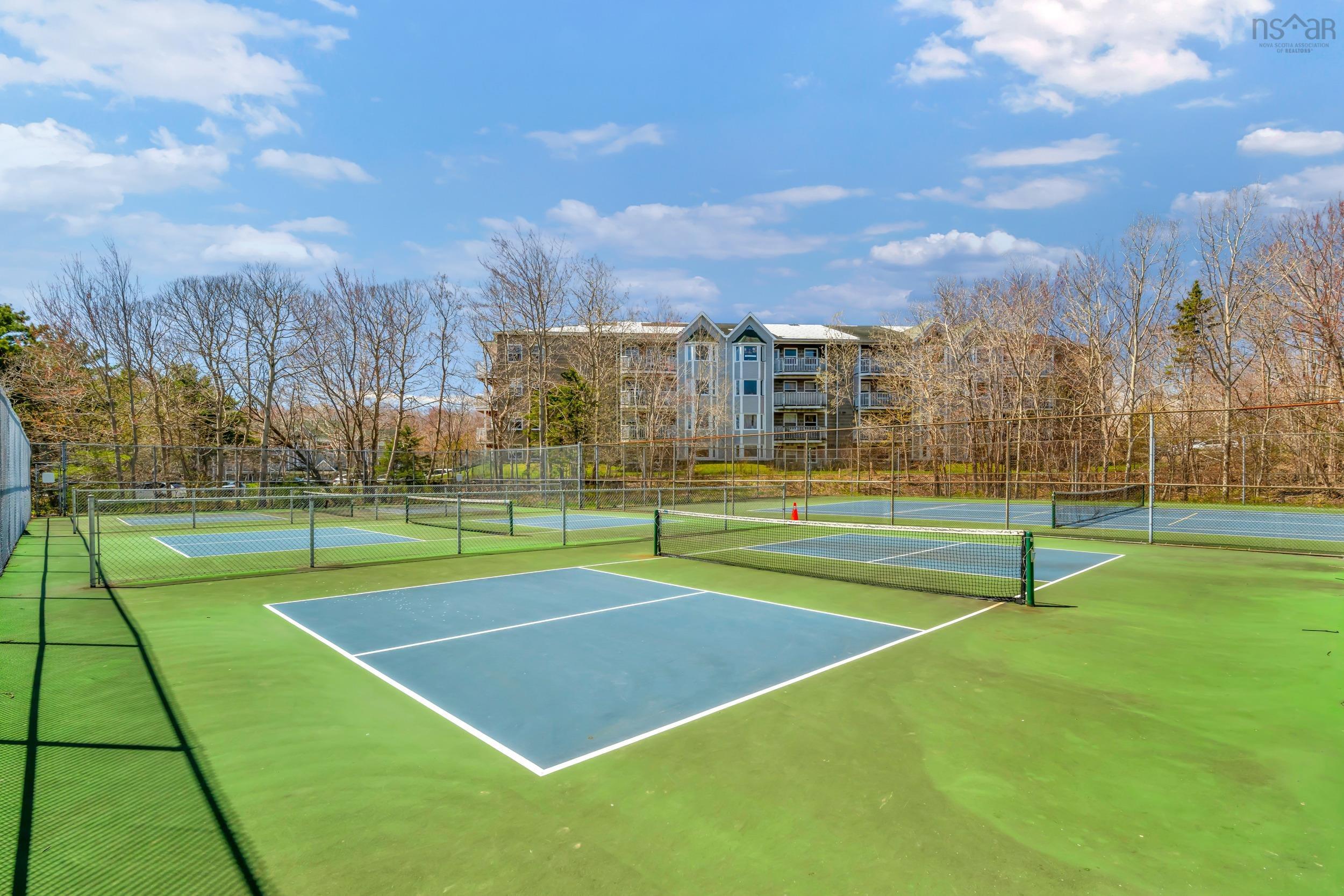 $374,990.00: 409 93 Kearney Lake Road, Kearney Lake