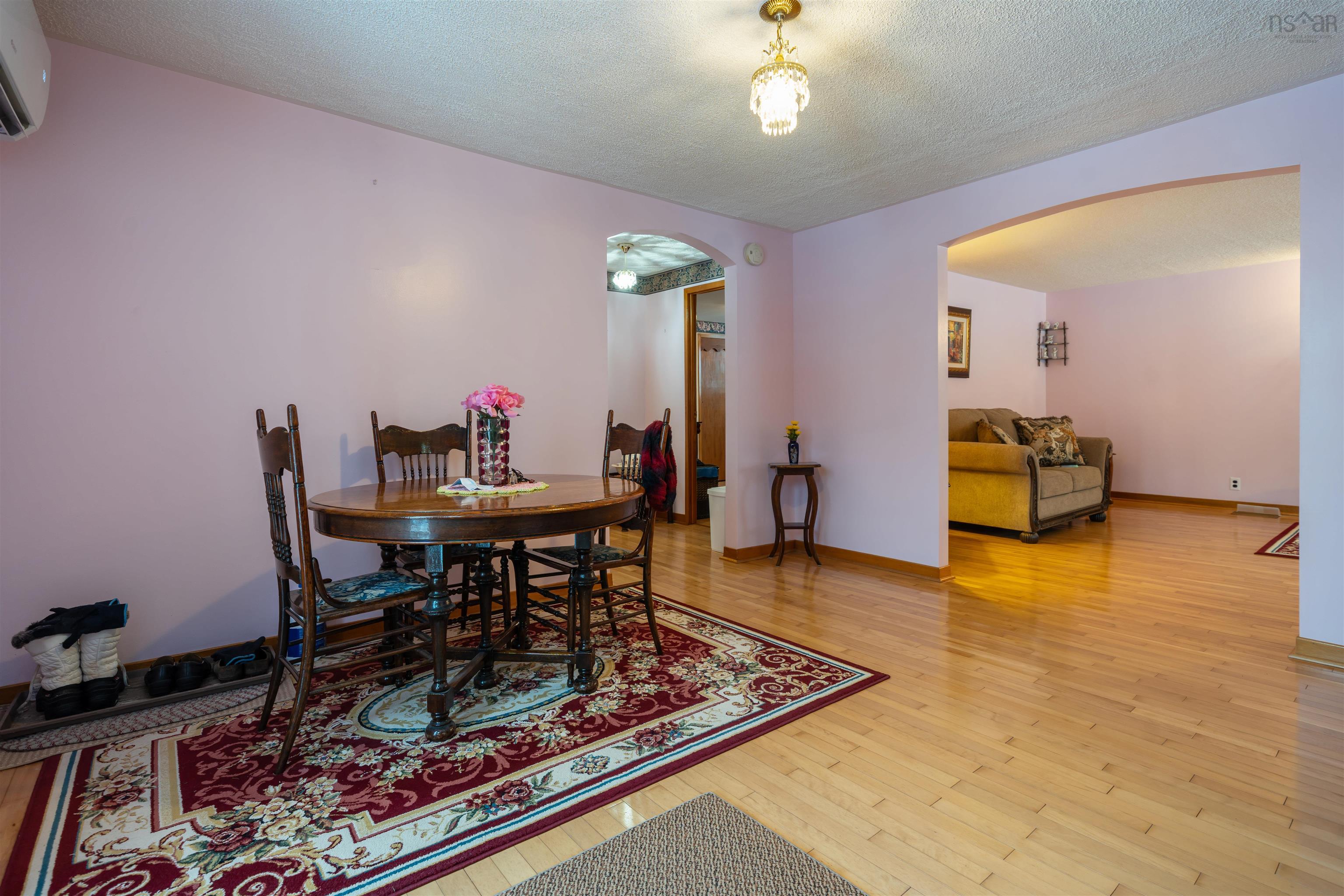 $325,000.00: 417 MacKenzie Road, Black Point