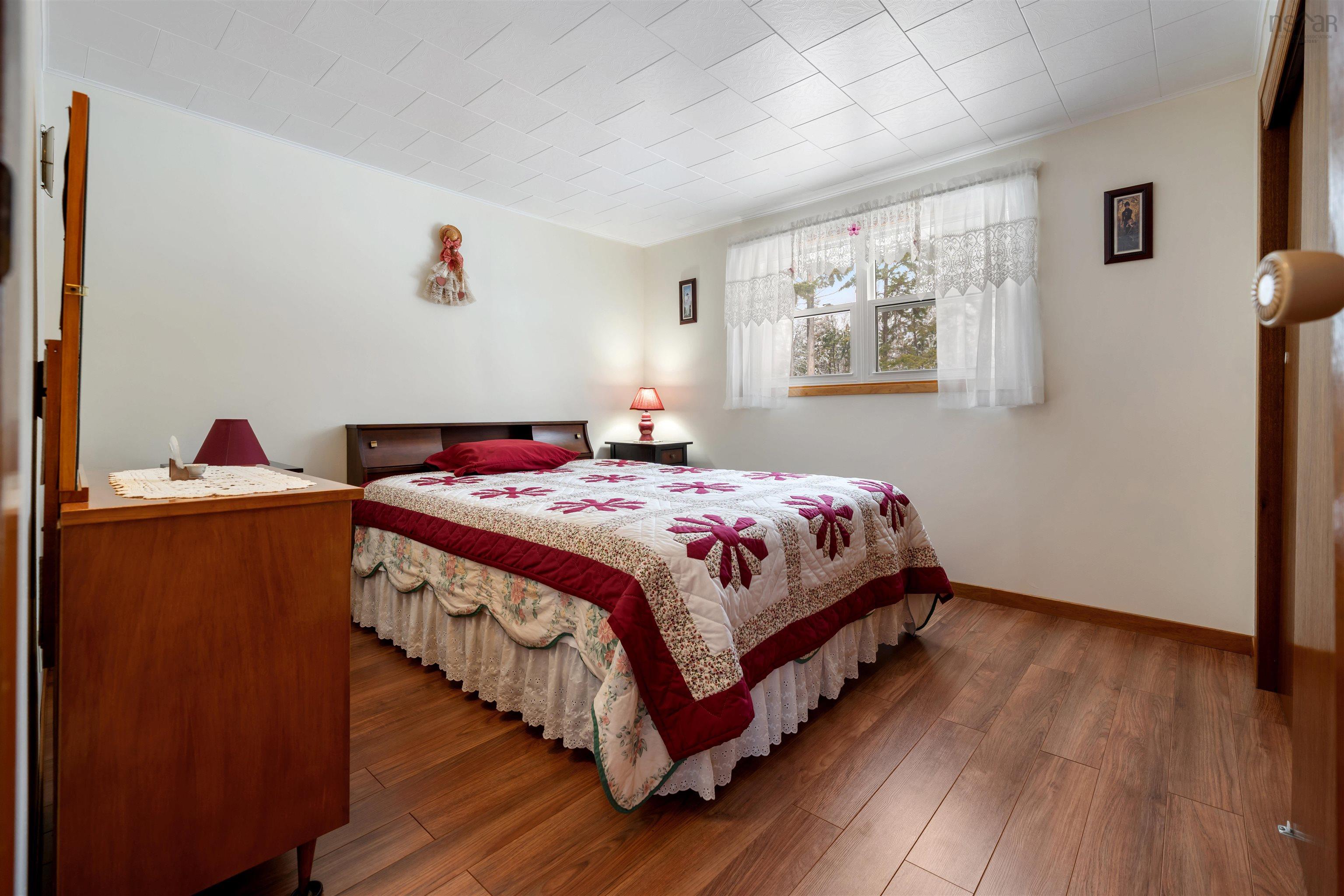 $325,000.00: 417 MacKenzie Road, Black Point