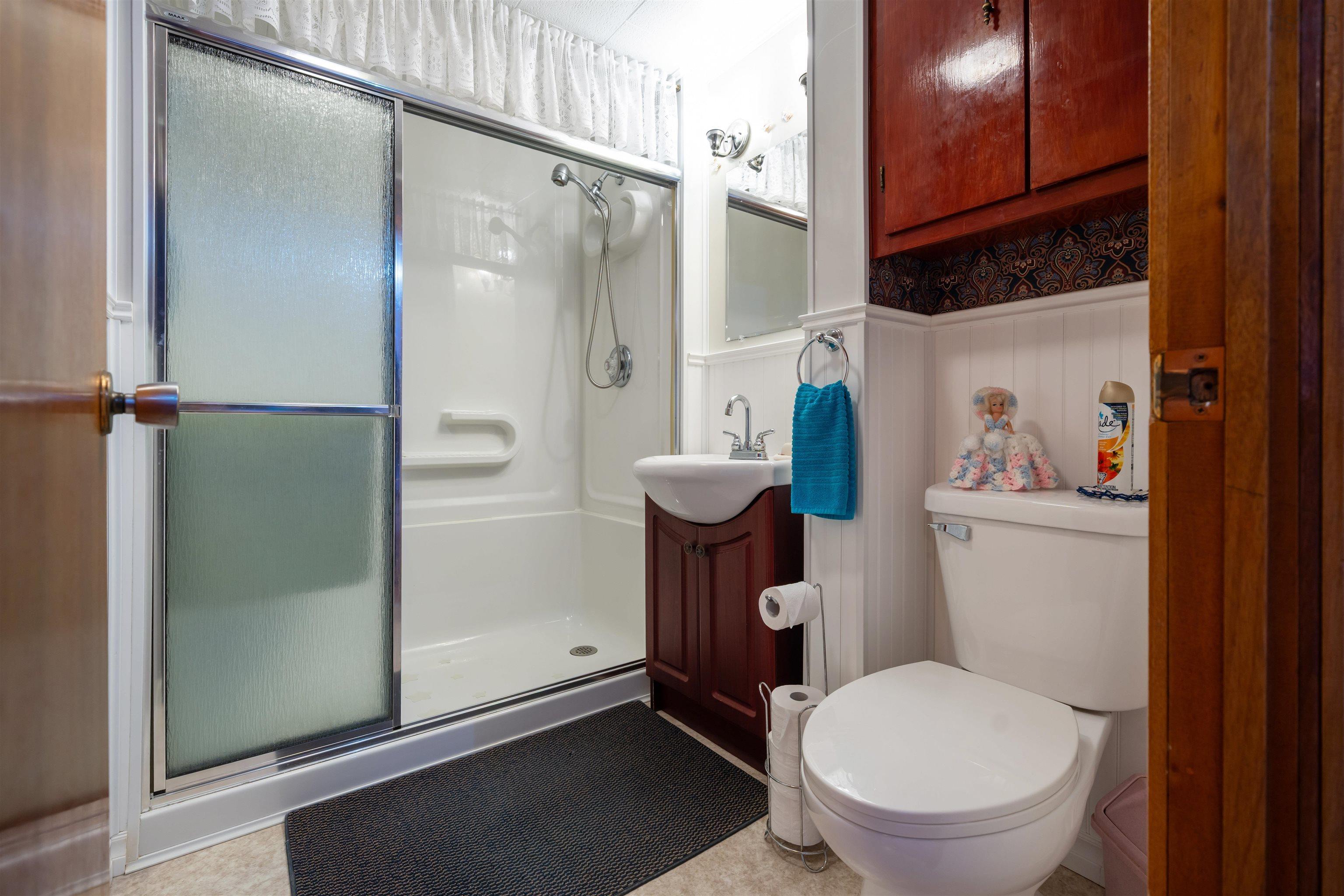 $325,000.00: 417 MacKenzie Road, Black Point