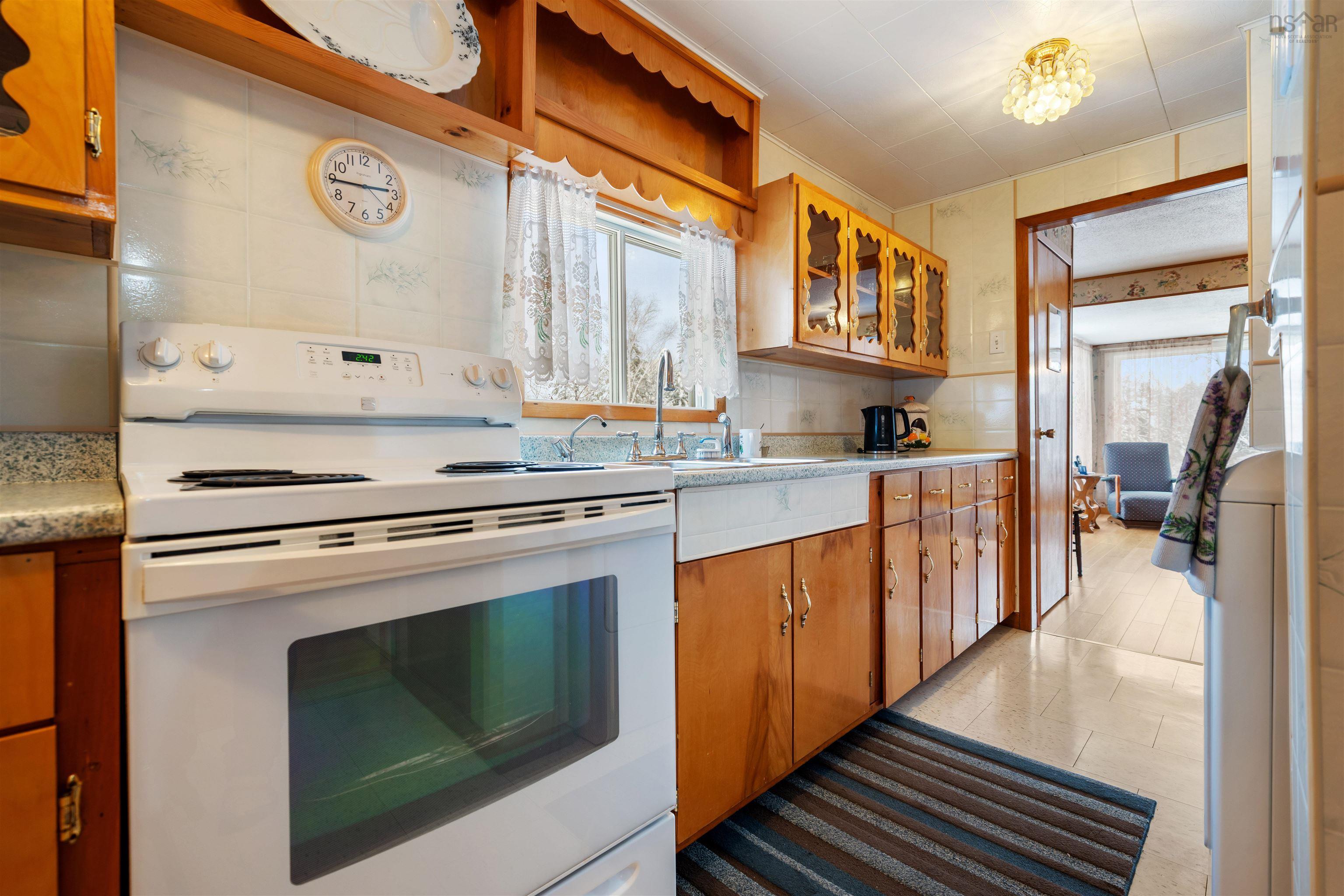 $325,000.00: 417 MacKenzie Road, Black Point