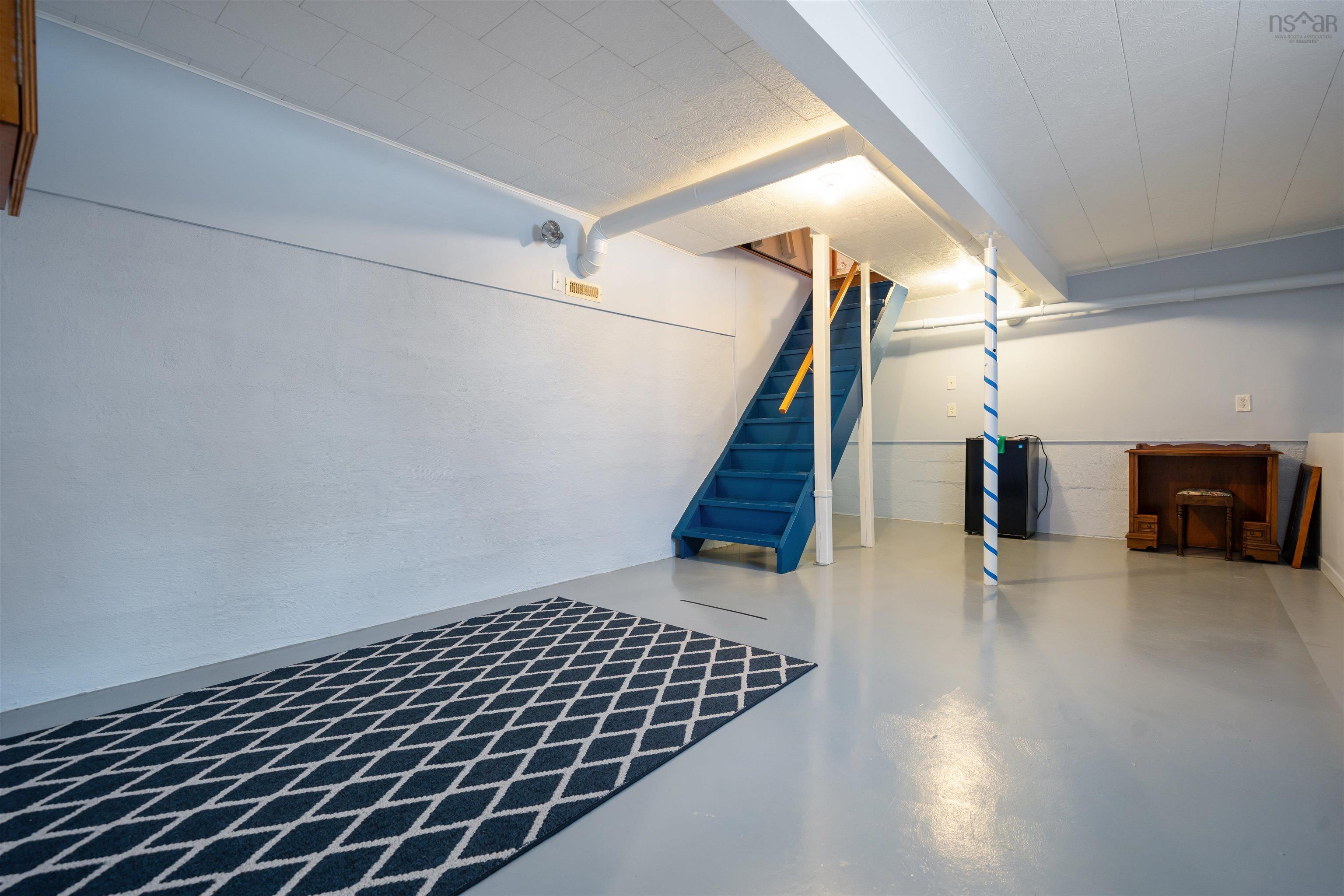 $325,000.00: 417 MacKenzie Road, Black Point