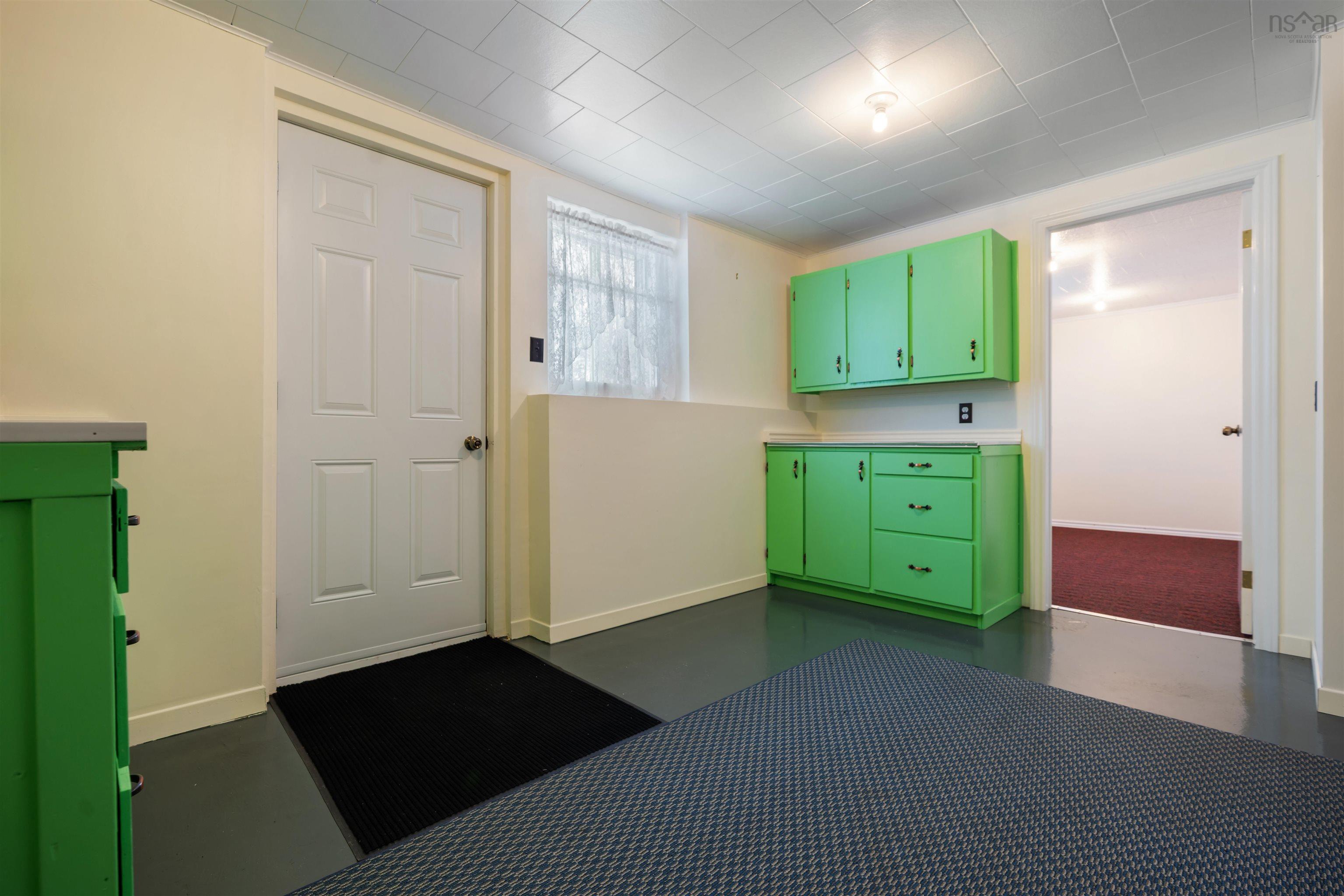 $325,000.00: 417 MacKenzie Road, Black Point