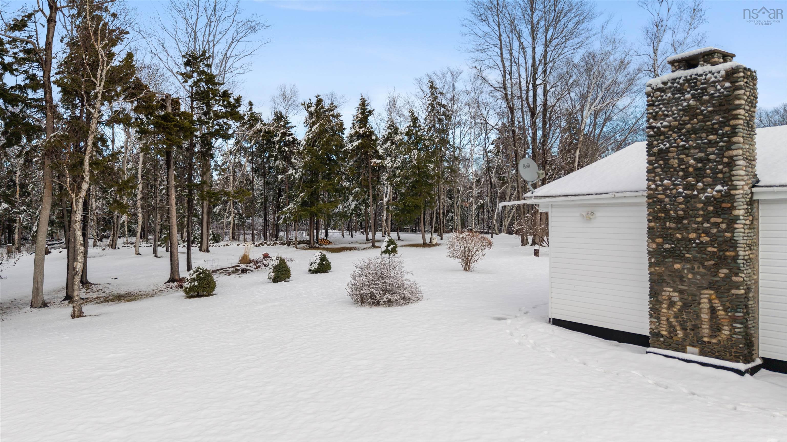 $325,000.00: 417 MacKenzie Road, Black Point