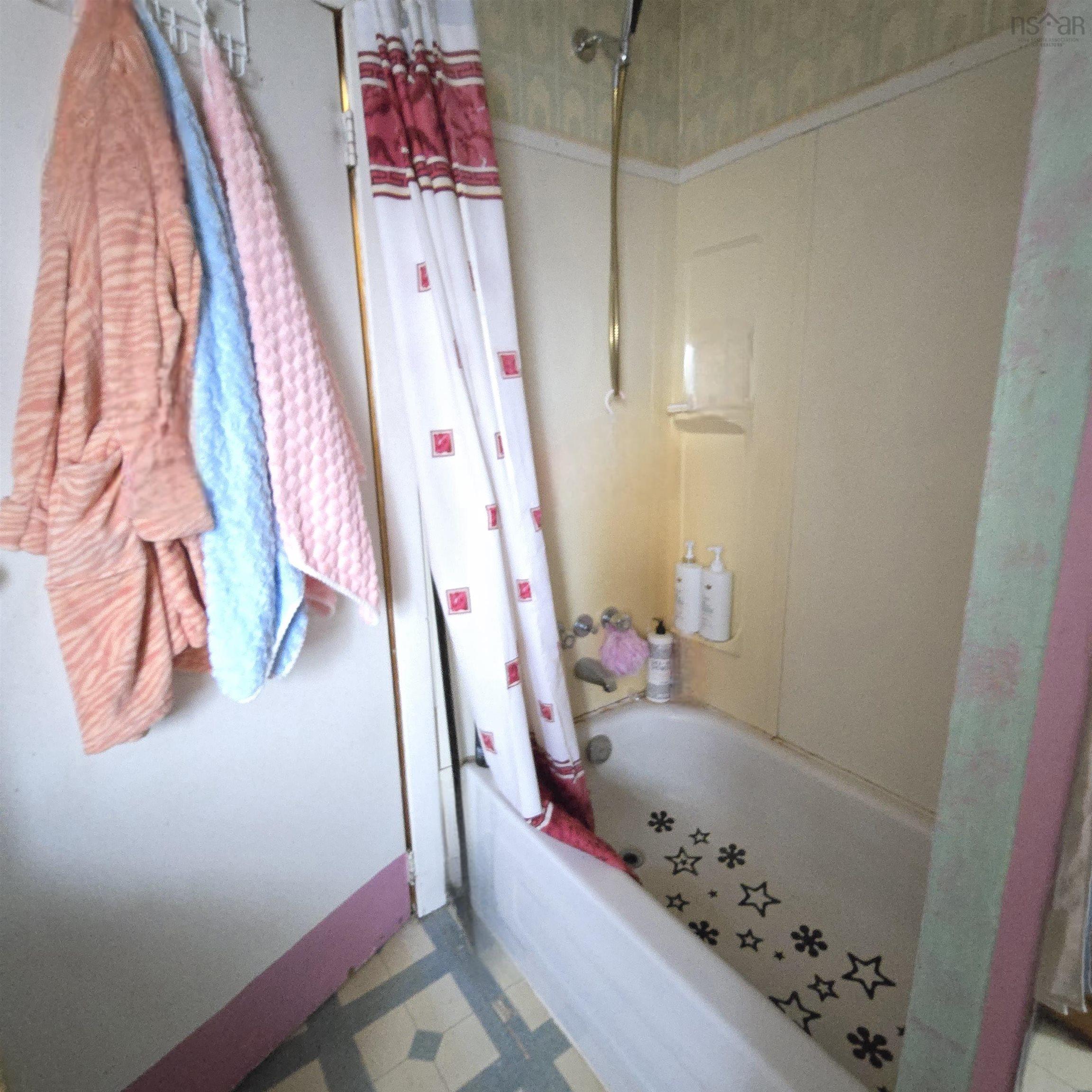 $75,000.00: 16/18 Foundry Street Street, Glace Bay