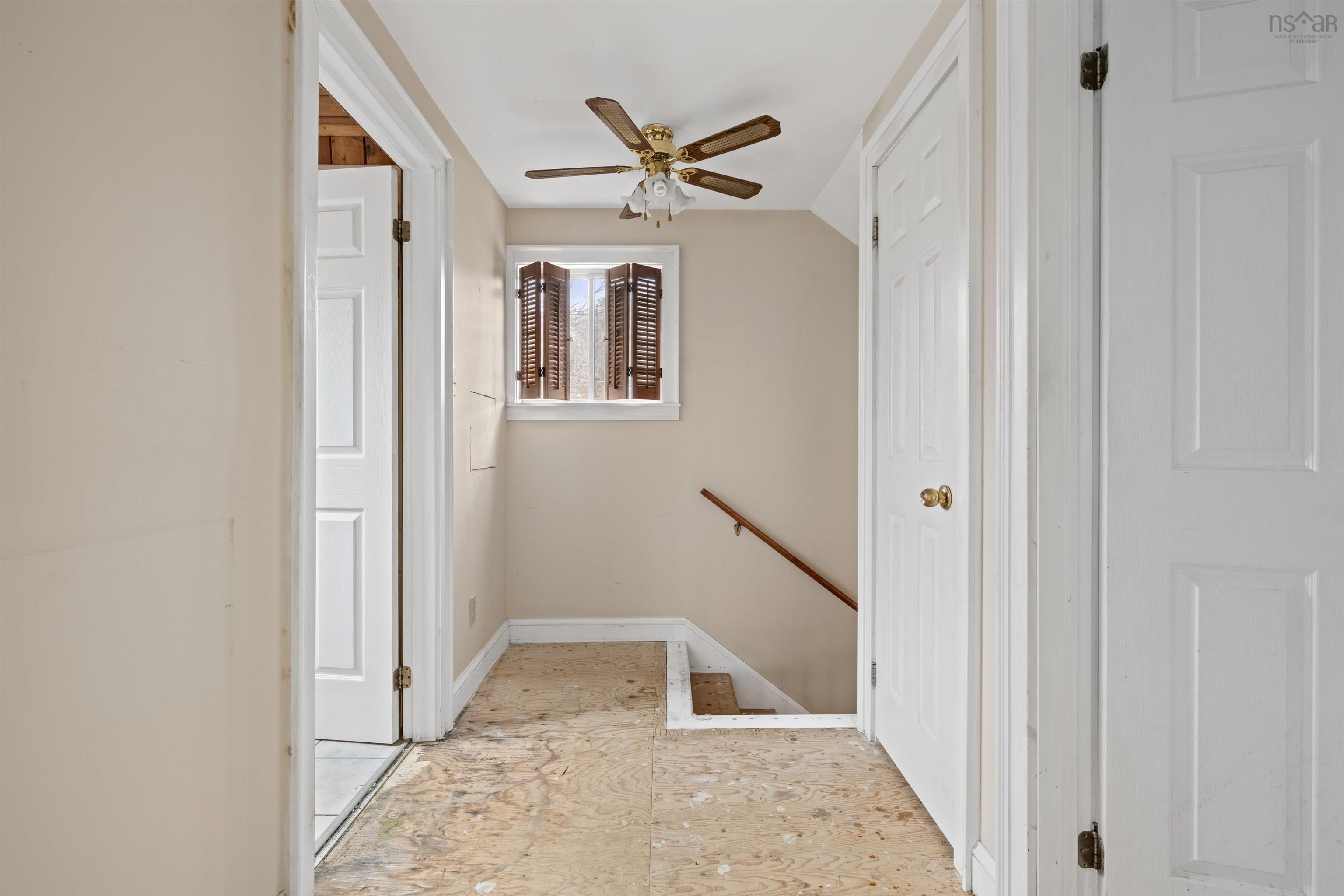 $550,000.00: 5 Ferndale Drive, Halifax