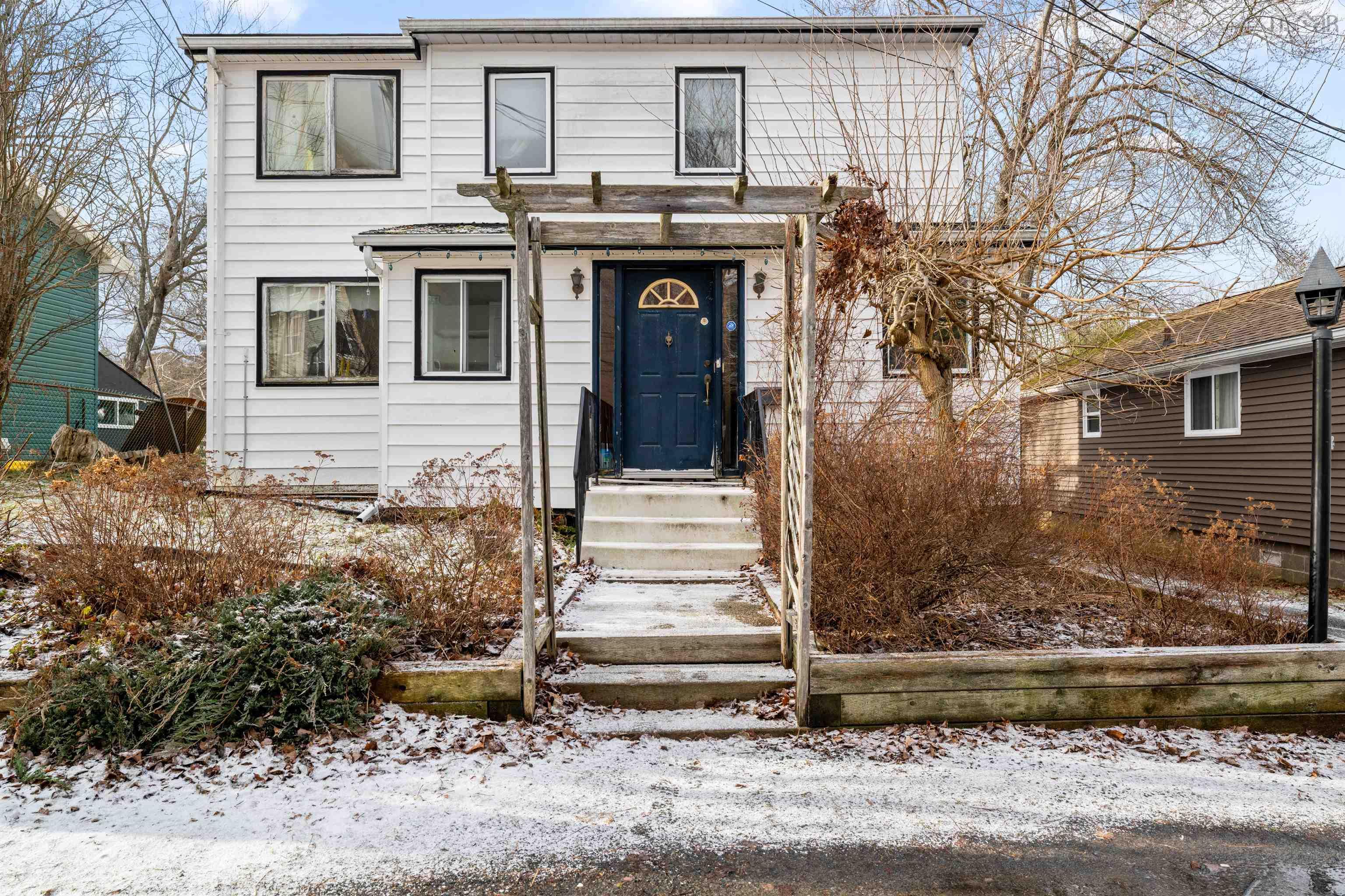 $550,000.00: 5 Ferndale Drive, Halifax