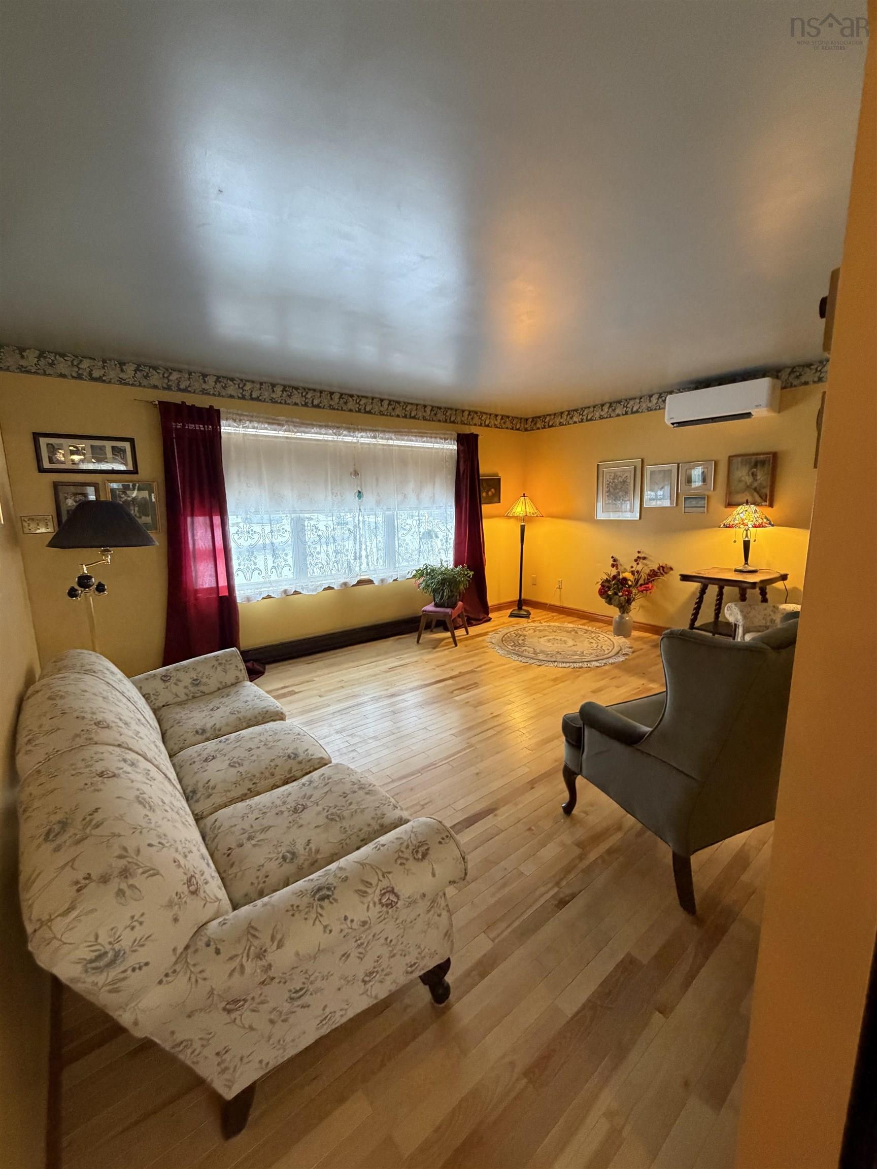 $347,500.00: 22 MacDougall, Antigonish