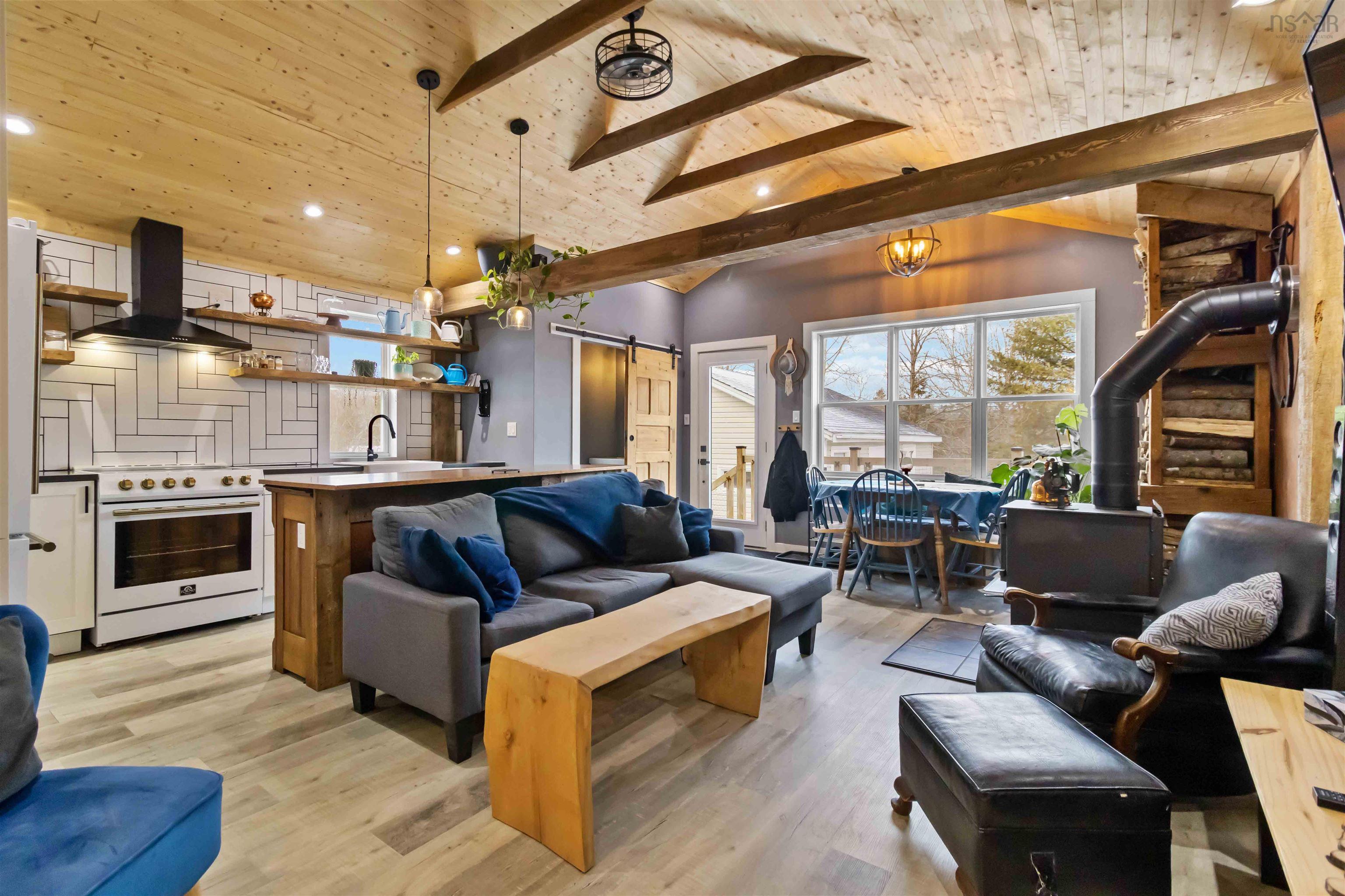 26 Beaver Bank Cross Road, Middle Sackville, NS (MLS 202600759)