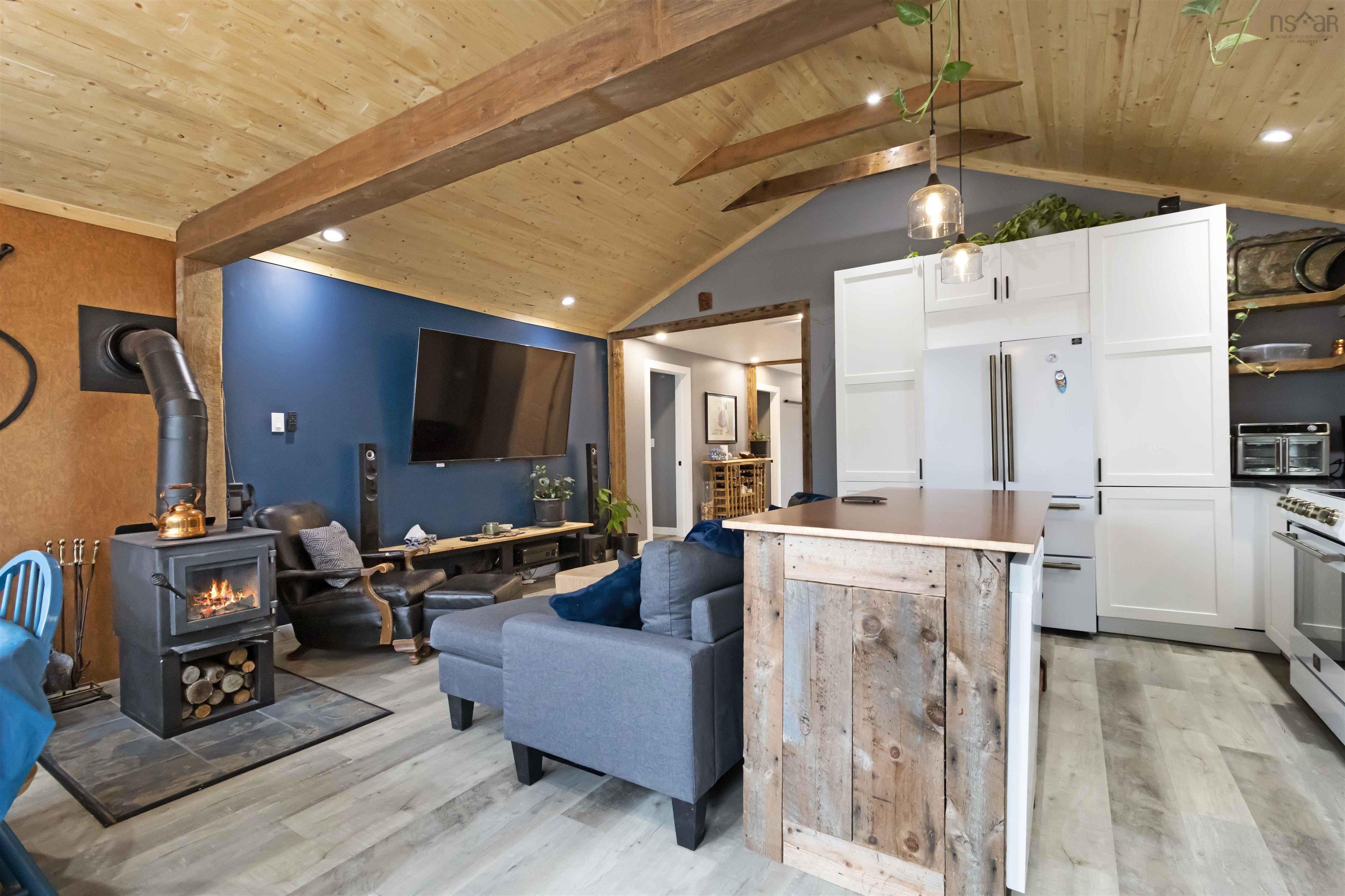 26 Beaver Bank Cross Road, Middle Sackville, NS (MLS 202600759)