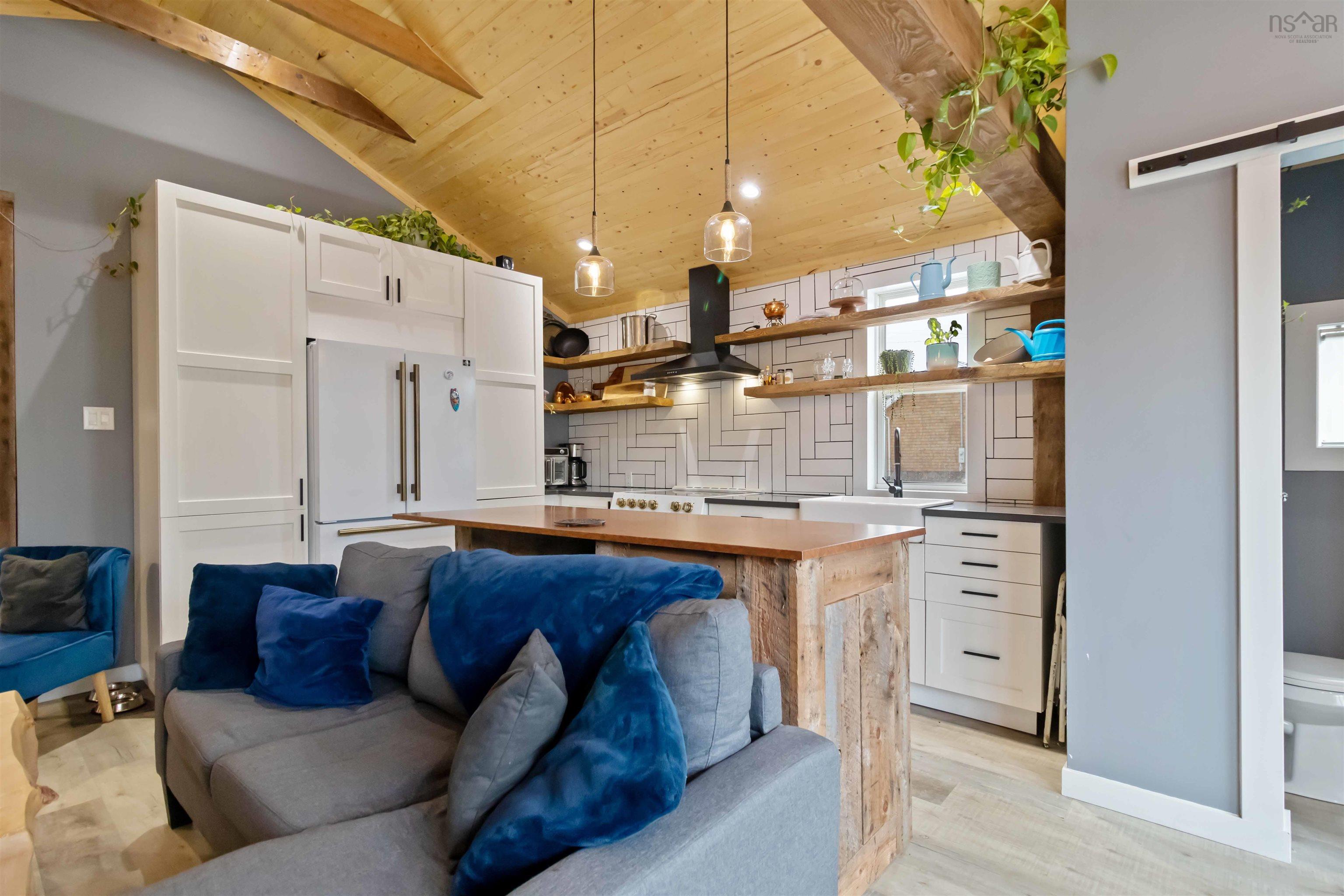 26 Beaver Bank Cross Road, Middle Sackville, NS (MLS 202600759)