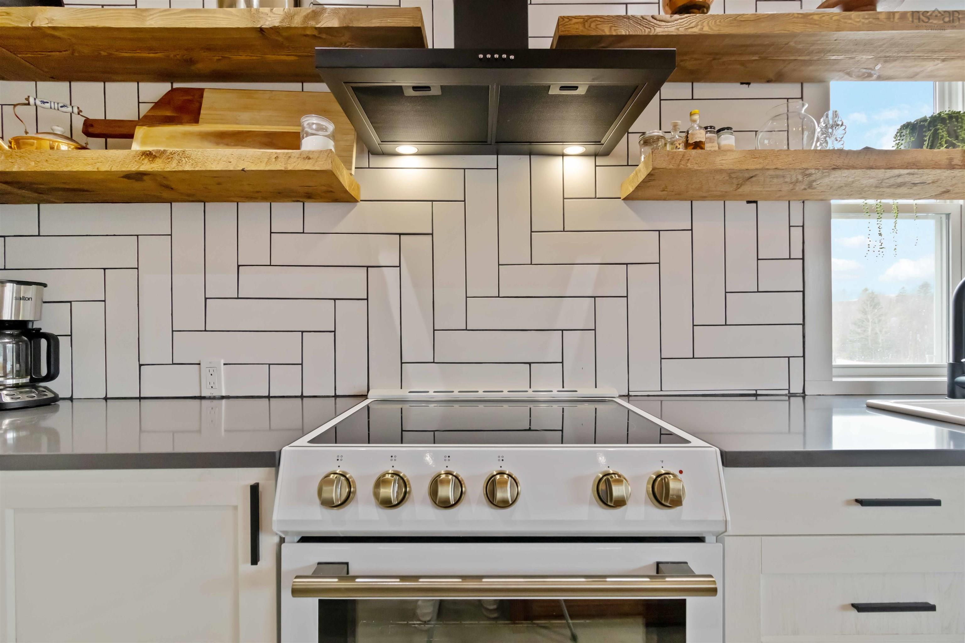 26 Beaver Bank Cross Road, Middle Sackville, NS (MLS 202600759)