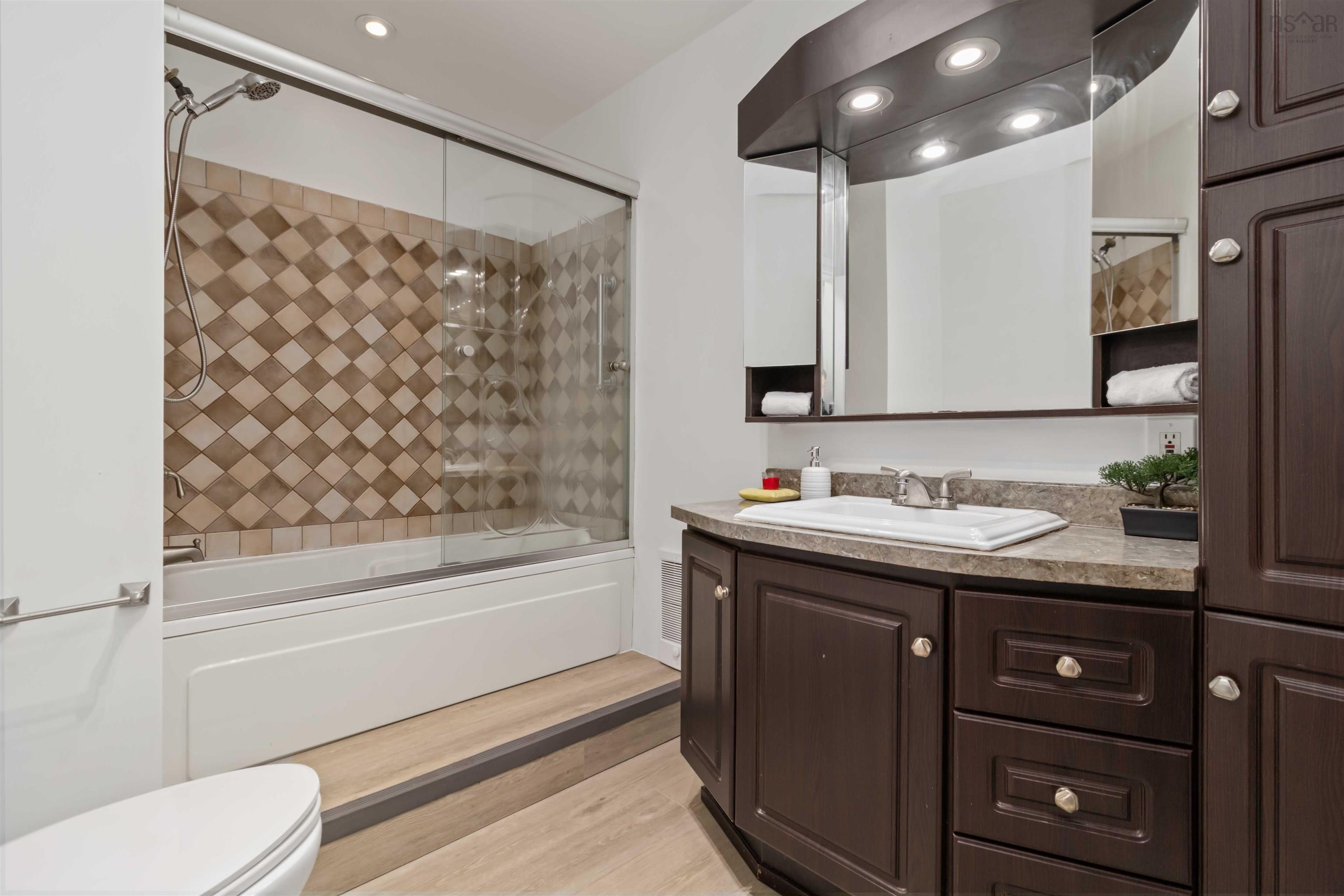 30 Woodcrest Avenue, Halifax, NS (MLS 202600787)