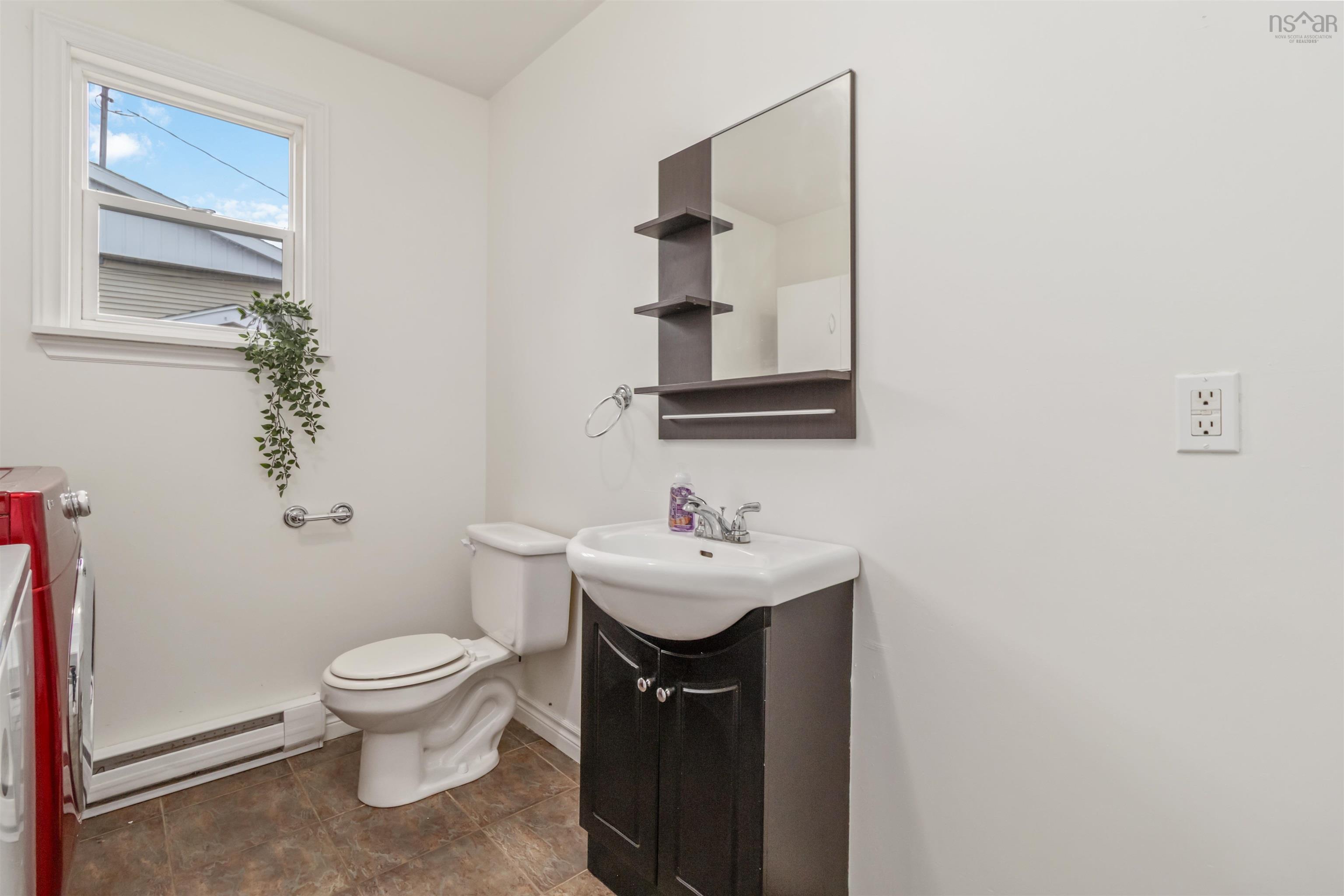 30 Woodcrest Avenue, Halifax, NS (MLS 202600787)