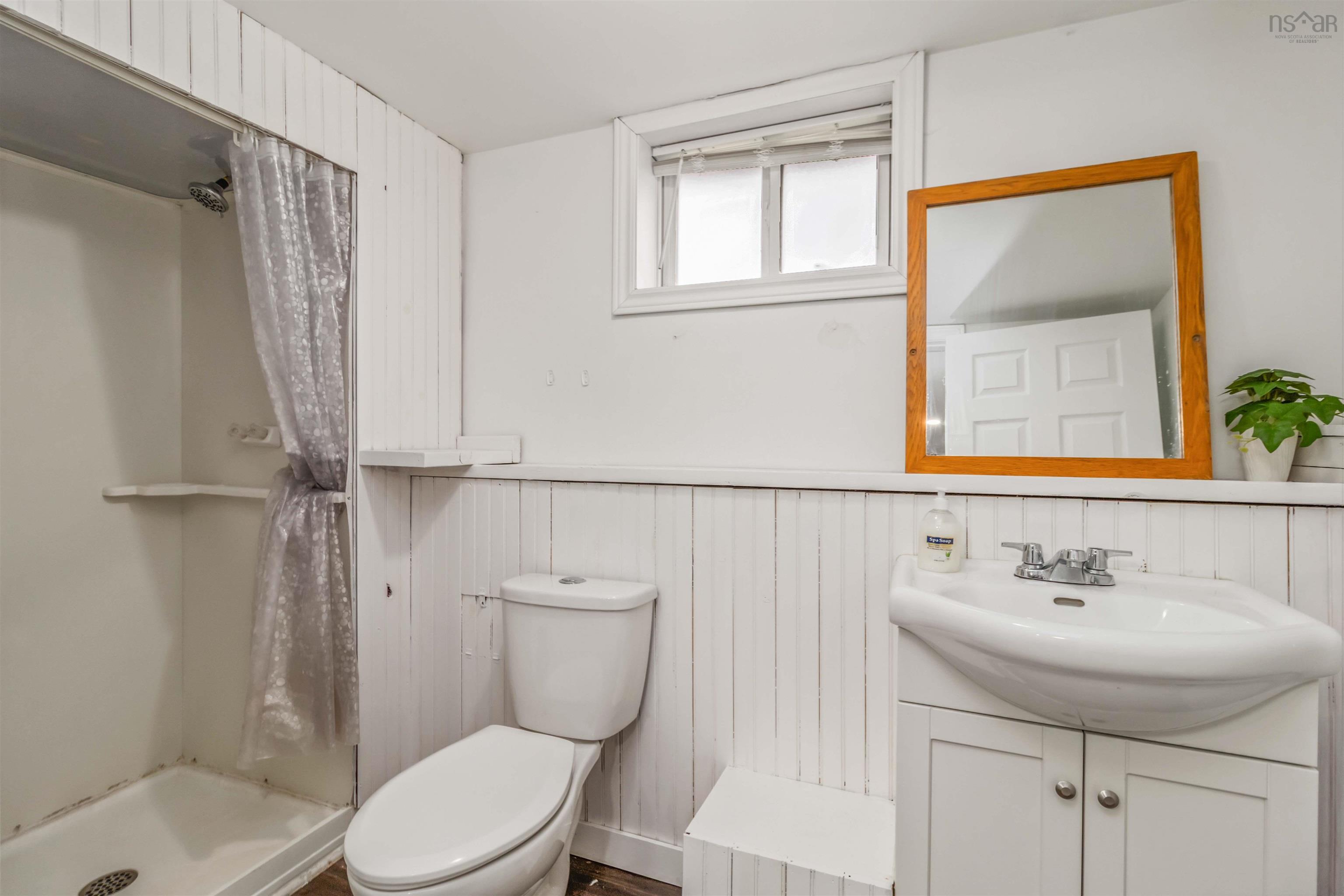 30 Woodcrest Avenue, Halifax, NS (MLS 202600787)