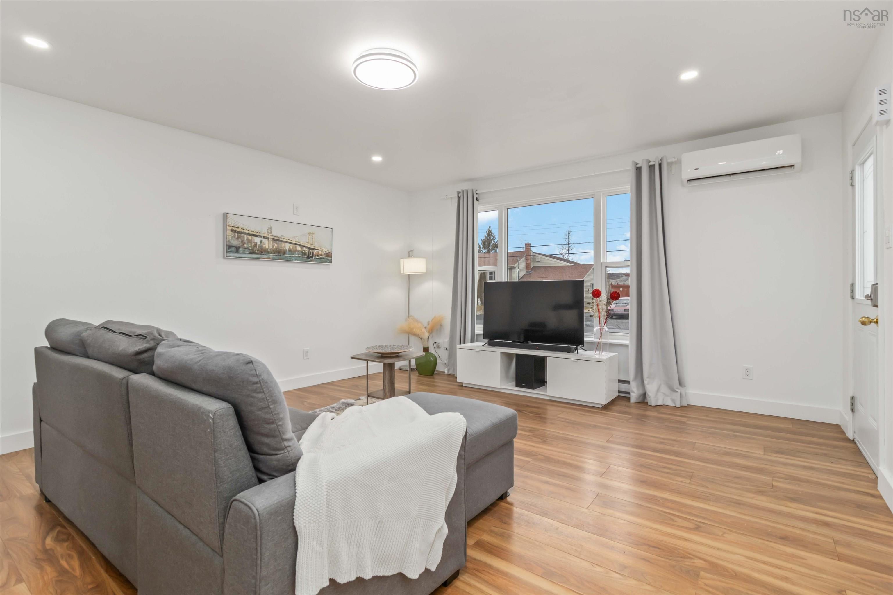 30 Woodcrest Avenue, Halifax, NS (MLS 202600787)