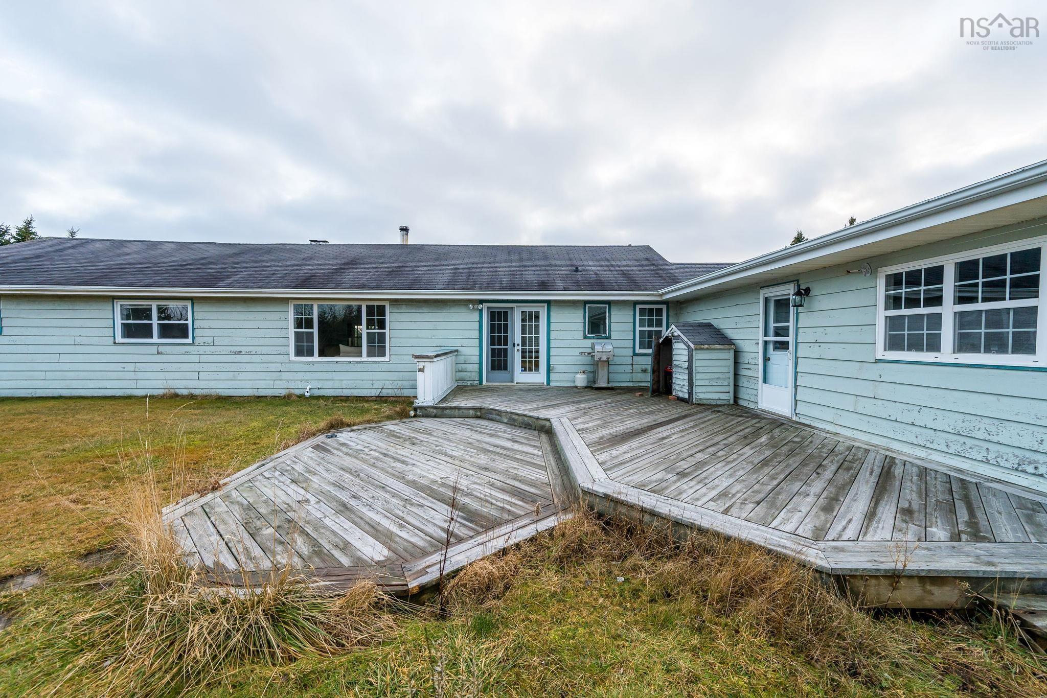 $549,900.00: 79 Spruce Court, Three Fathom Harbour