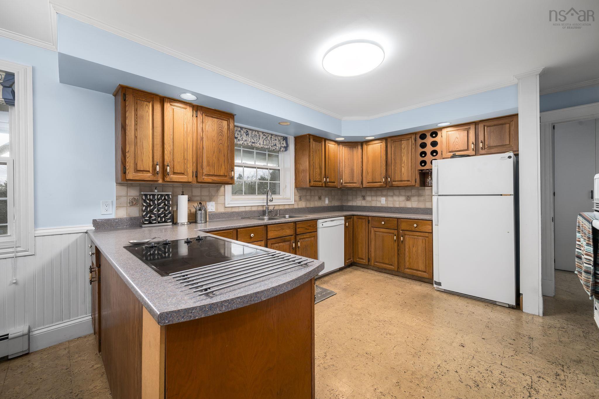 $549,900.00: 79 Spruce Court, Three Fathom Harbour