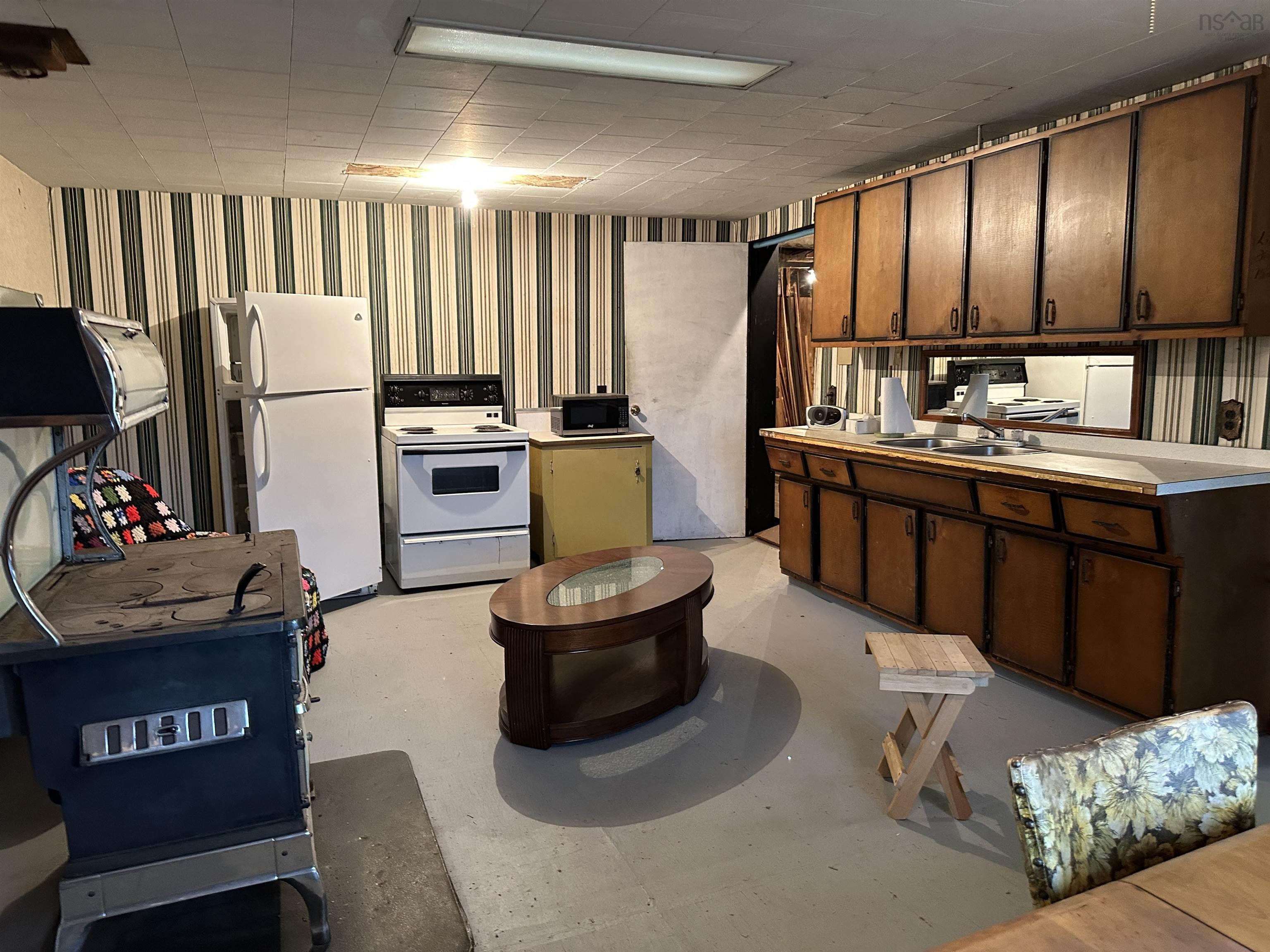 $625,000.00: 6185 Highway 4, Linacy