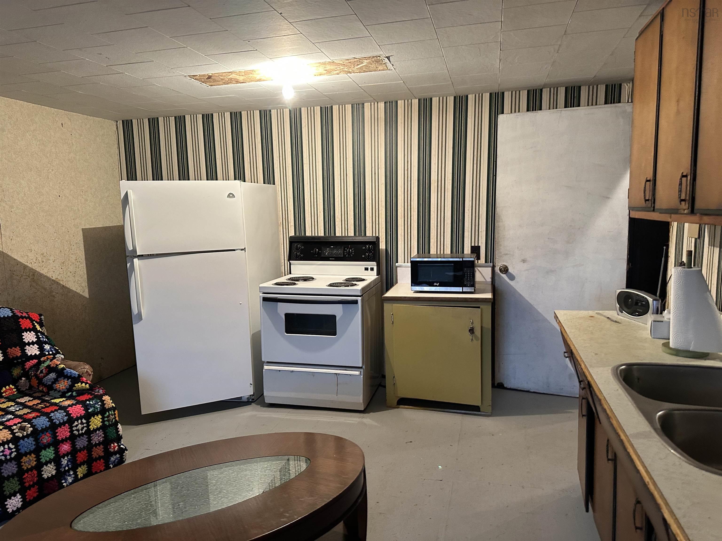 $625,000.00: 6185 Highway 4, Linacy