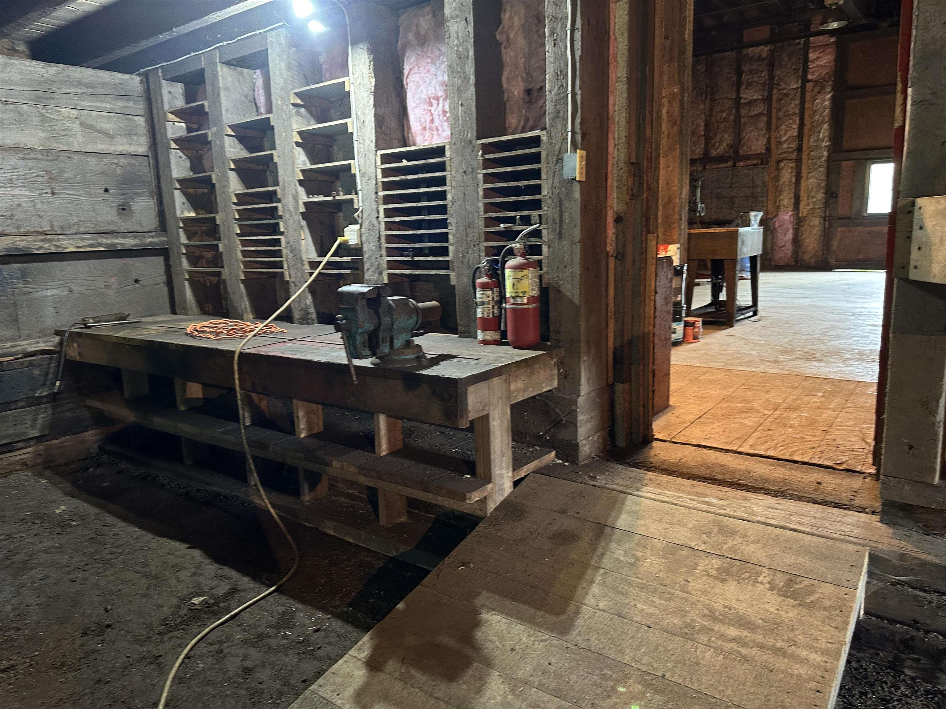 $625,000.00: 6185 Highway 4, Linacy