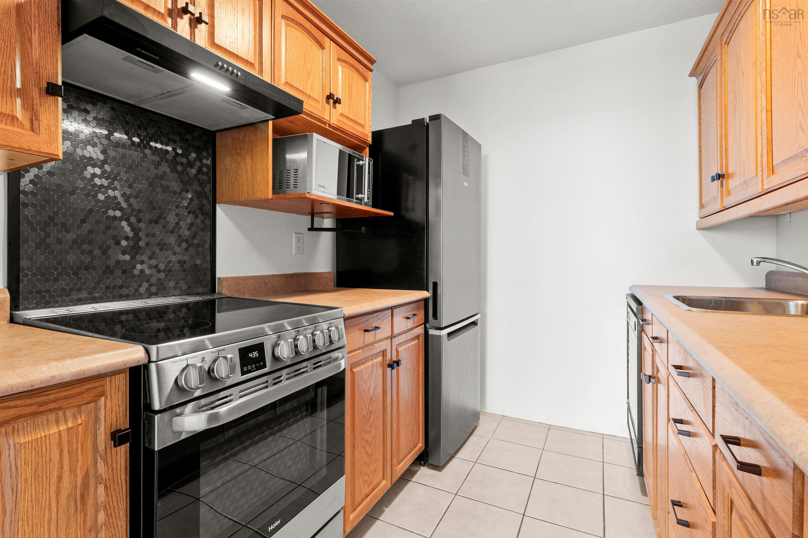 1202 5572 North Ridge Road, Halifax Peninsula, NS (MLS 202600825)