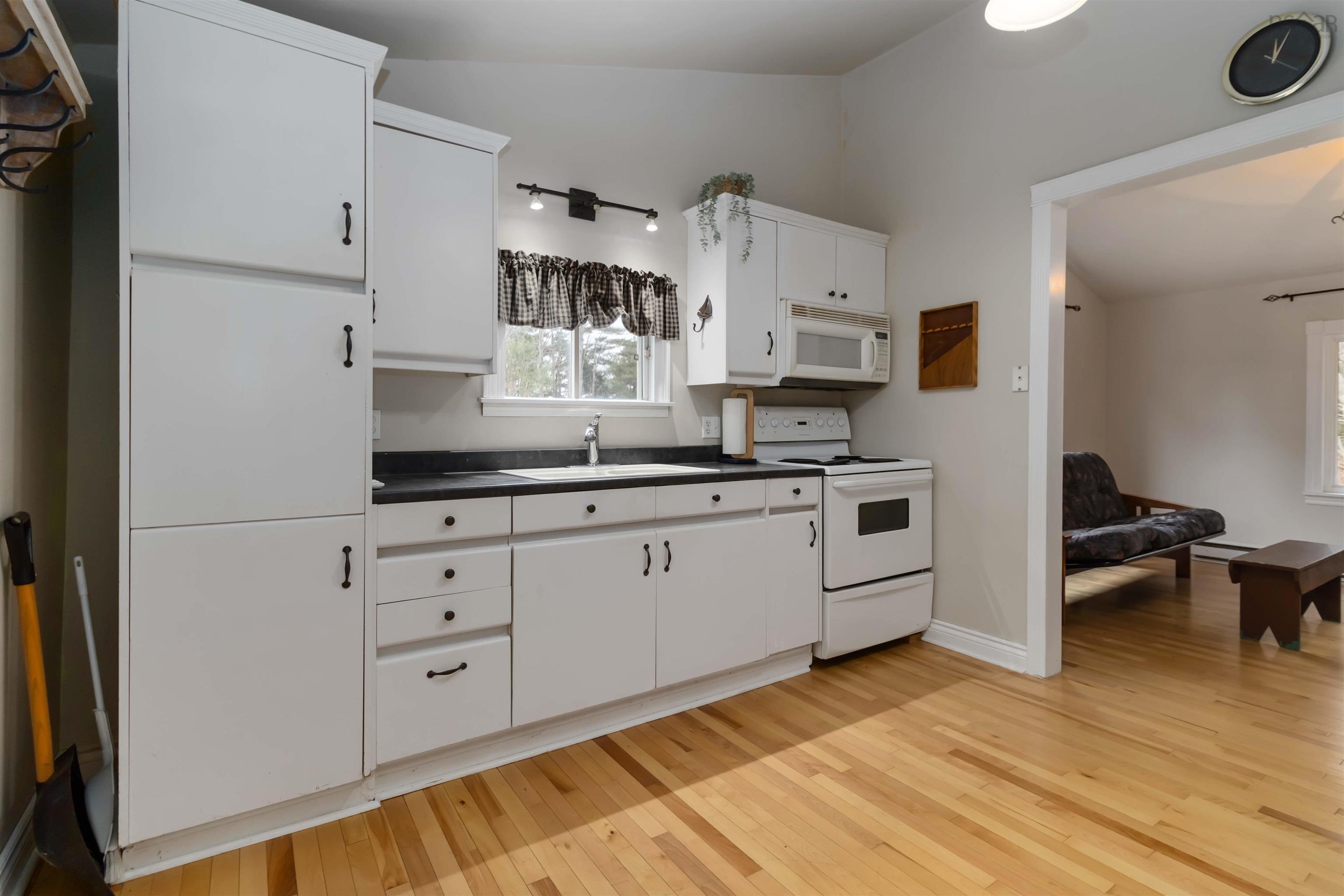 $299,900.00: 186 Old Kettle Road, Mill Village