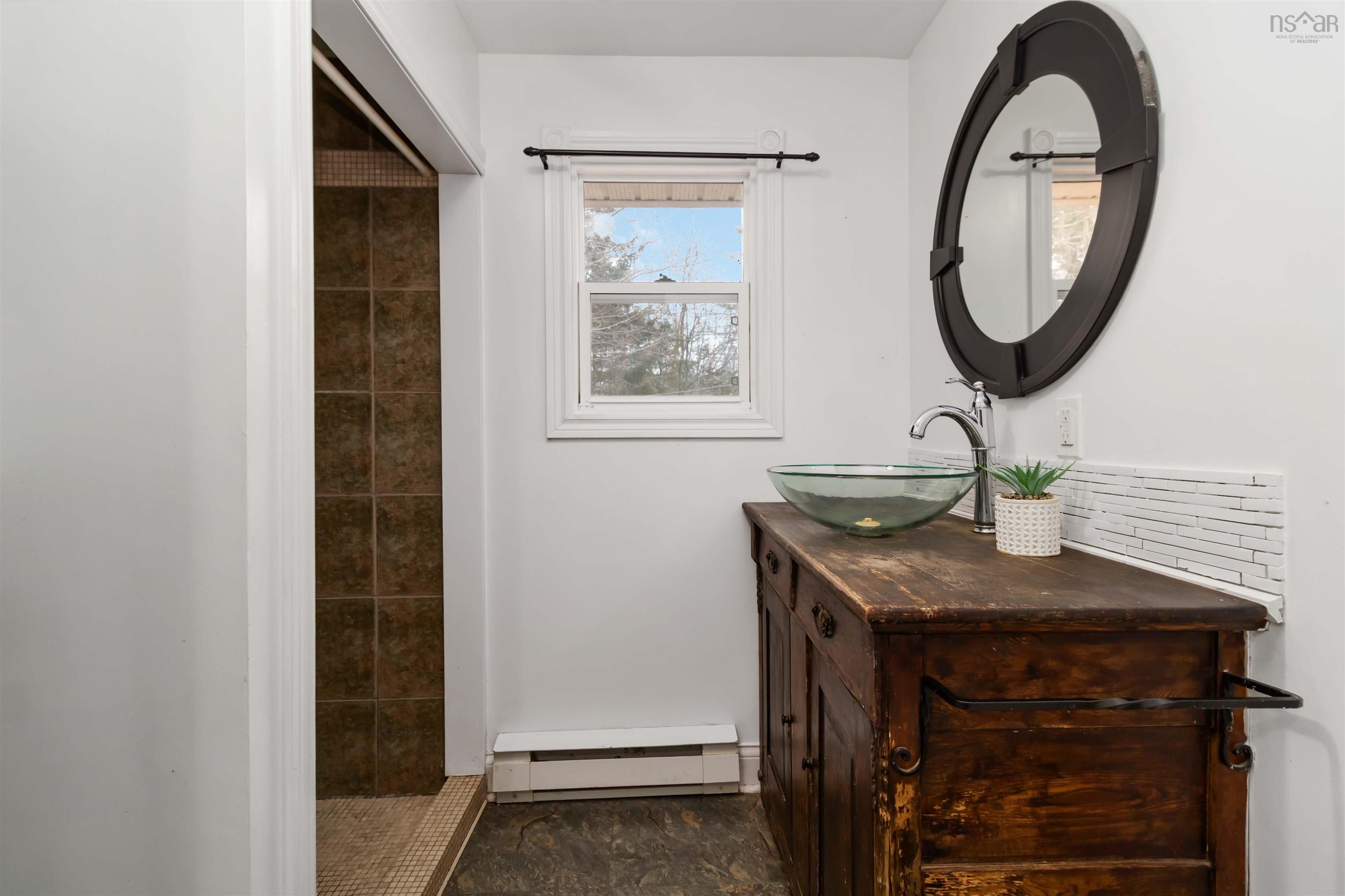 $299,900.00: 186 Old Kettle Road, Mill Village