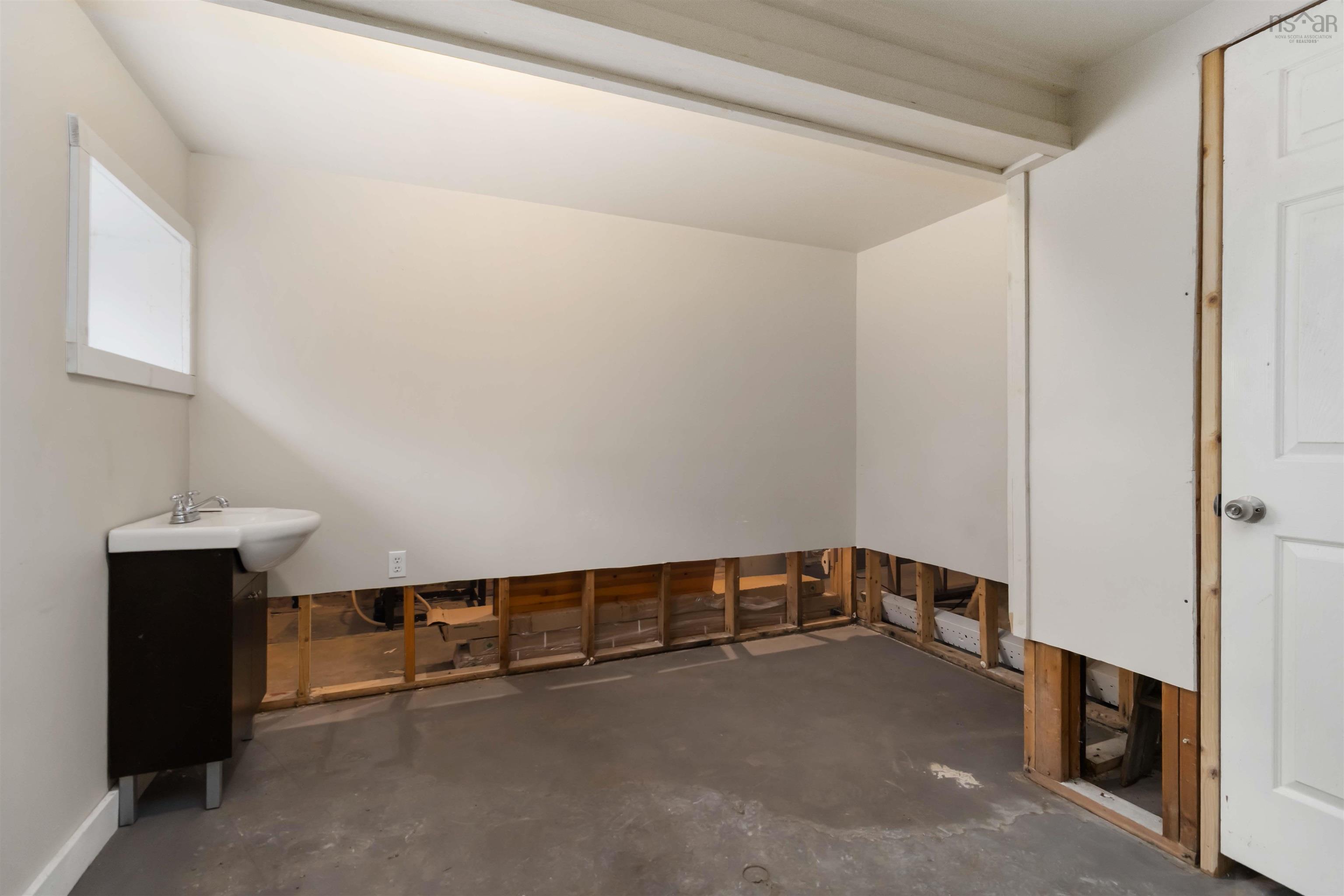 $299,900.00: 186 Old Kettle Road, Mill Village