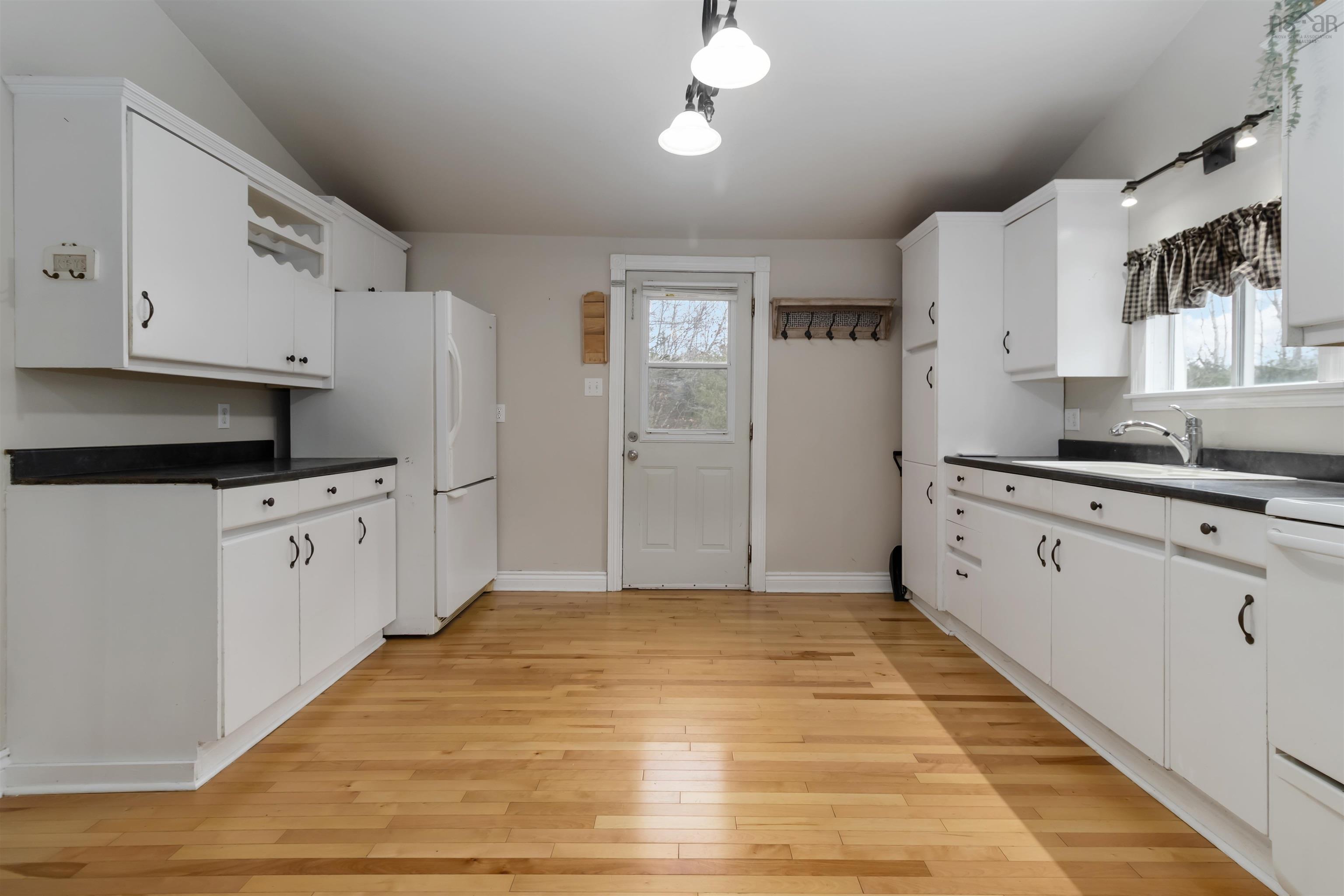 $299,900.00: 186 Old Kettle Road, Mill Village