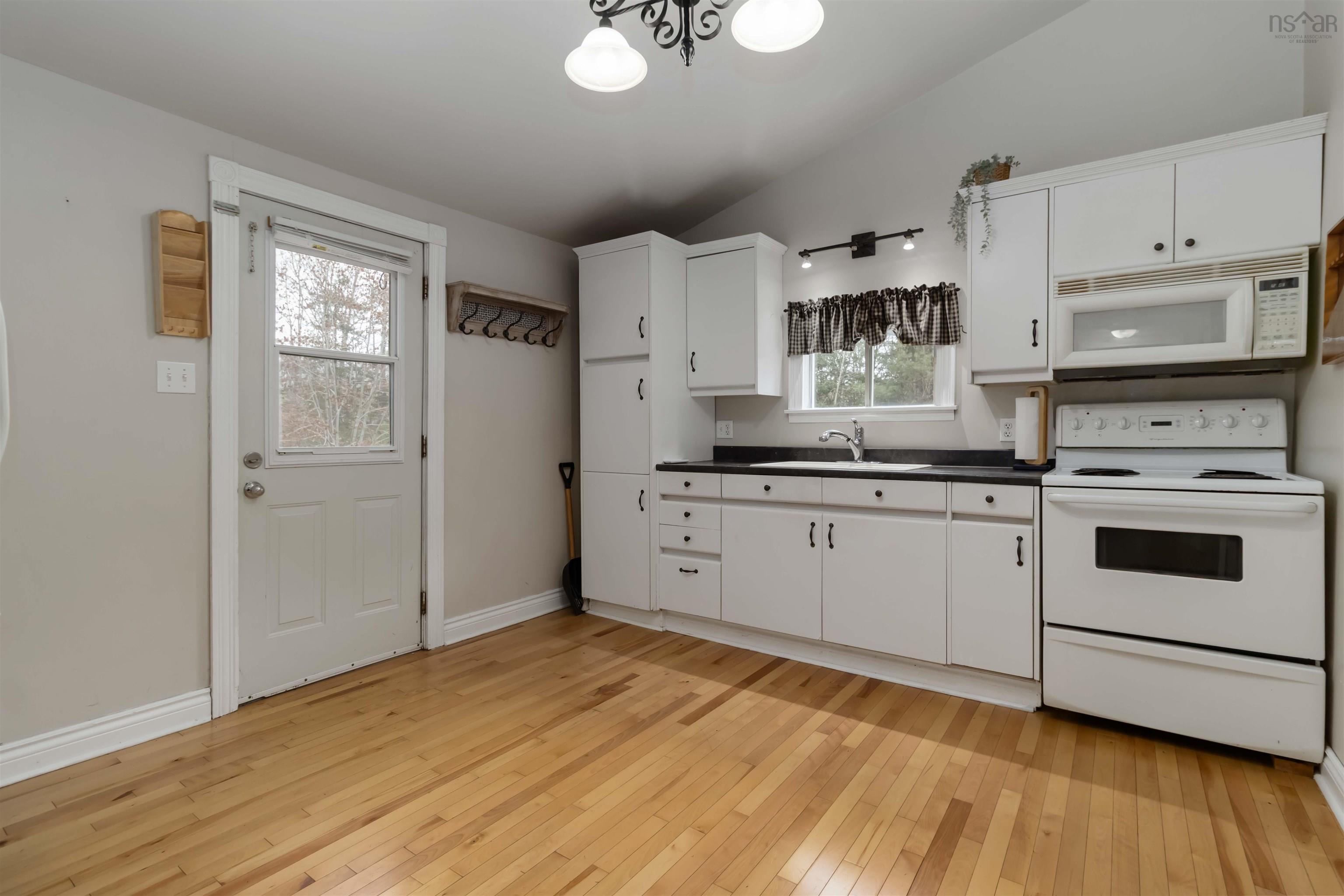 $299,900.00: 186 Old Kettle Road, Mill Village