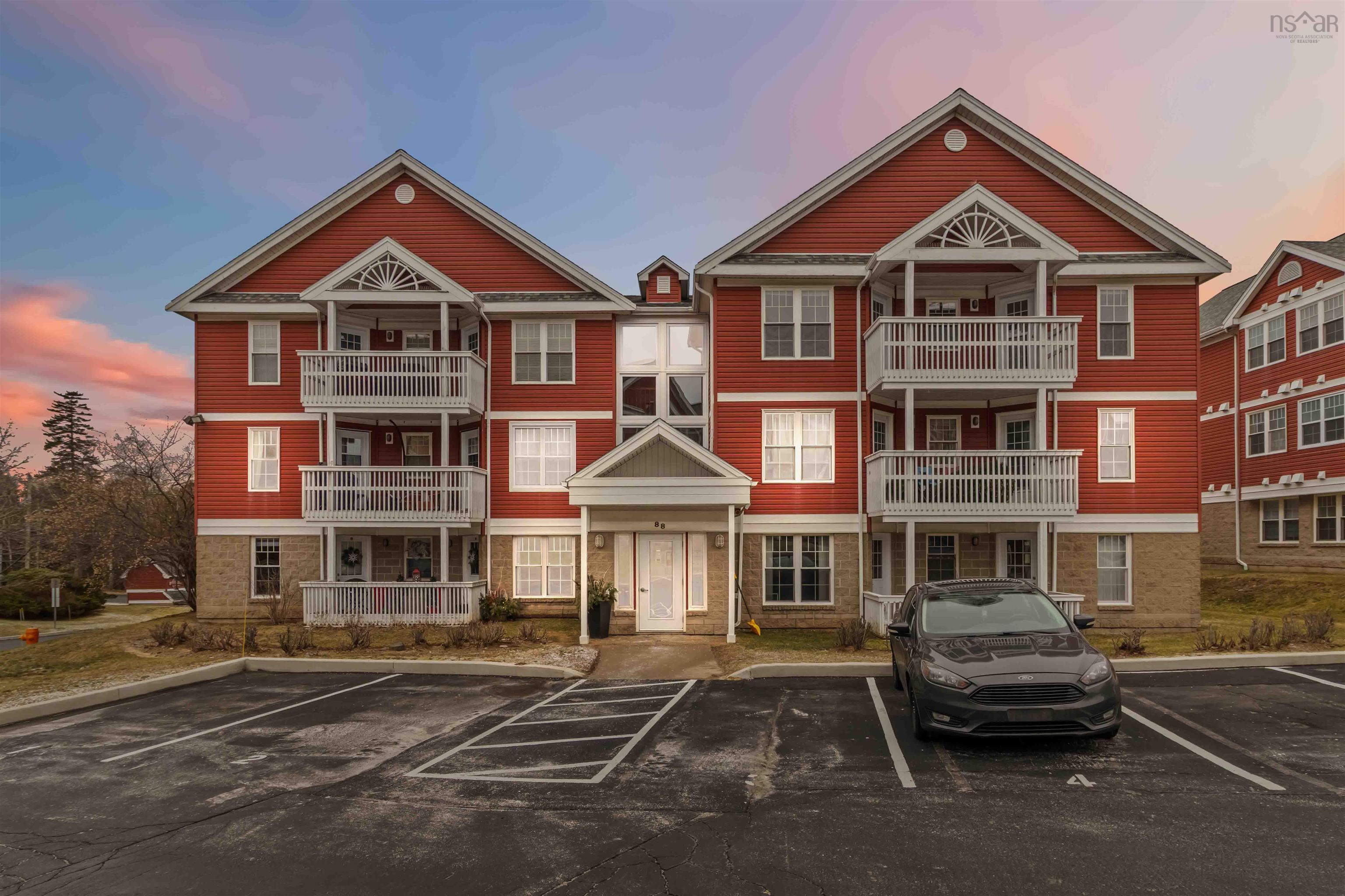 $359,000.00: 334 88 Moirs Mill Road, Bedford