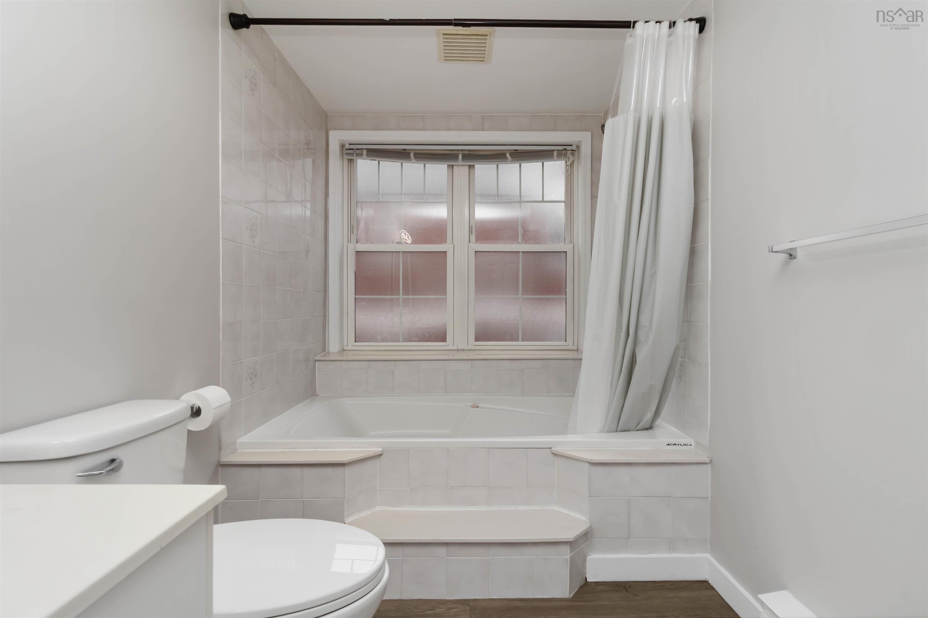 $359,000.00: 334 88 Moirs Mill Road, Bedford