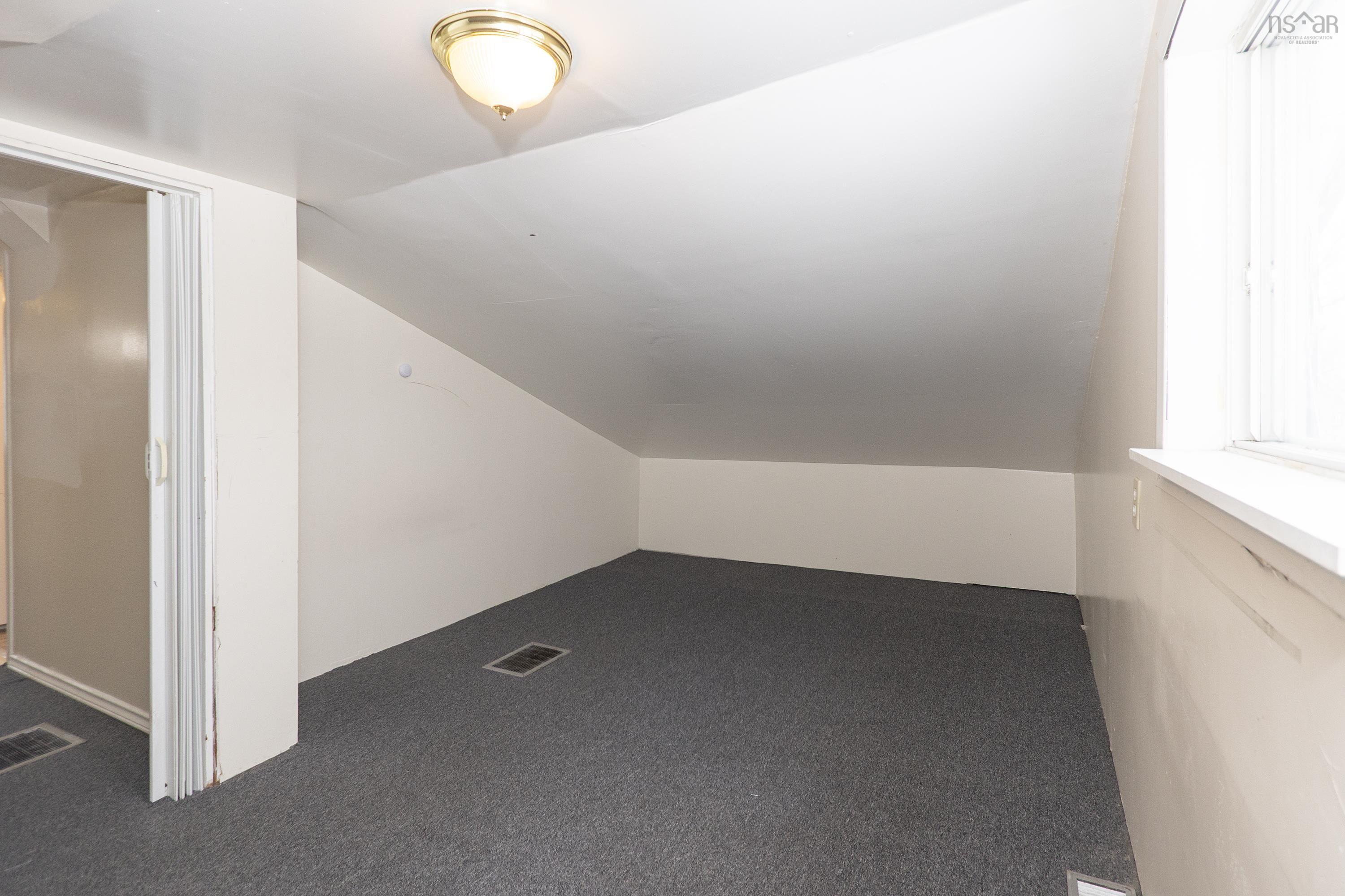 $179,900.00: 55 Croft Street, Amherst