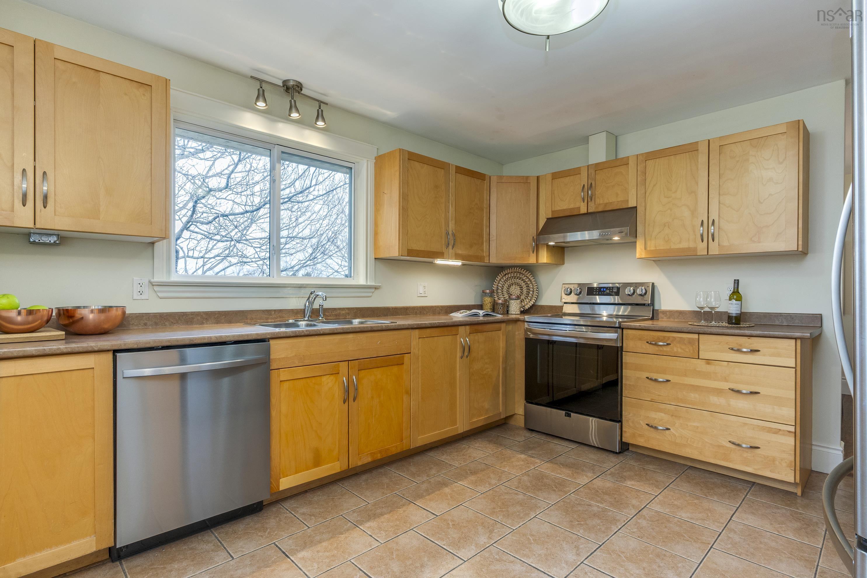 91 Hazelholme Drive, Halifax, NS (MLS 202600910)