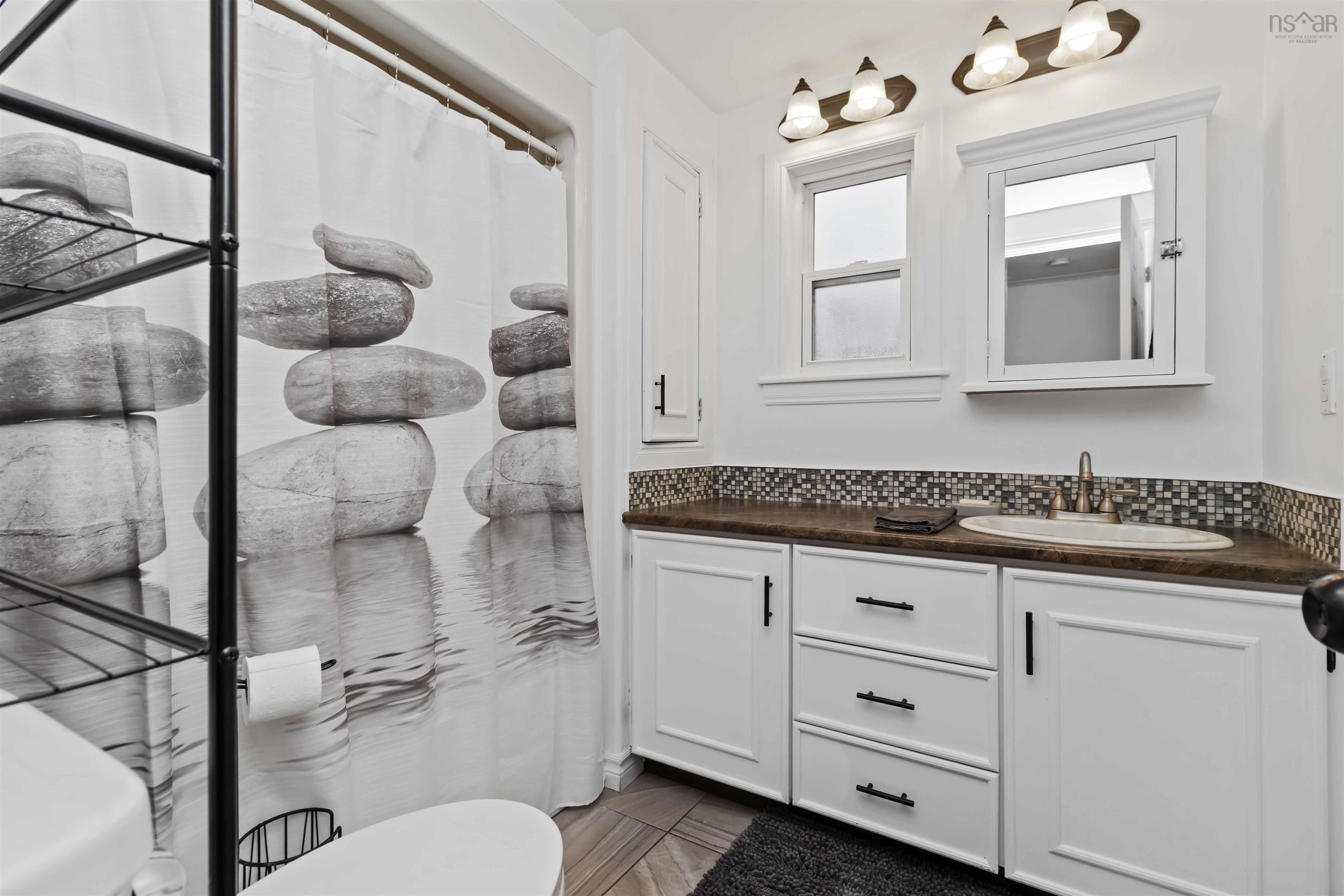 33 Elcona Avenue, Middle Sackville, NS (MLS 202600942)