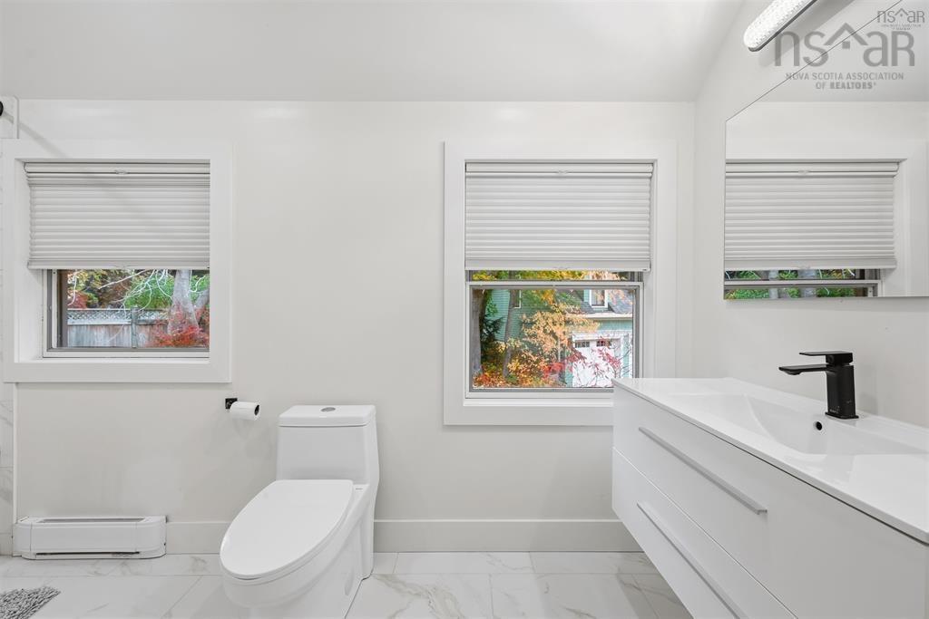 680 Shore Drive, Bedford, NS (MLS 202600944)