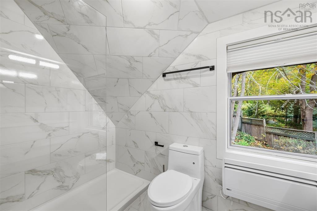 680 Shore Drive, Bedford, NS (MLS 202600944)