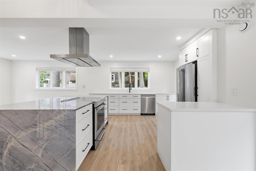 680 Shore Drive, Bedford, NS (MLS 202600944)