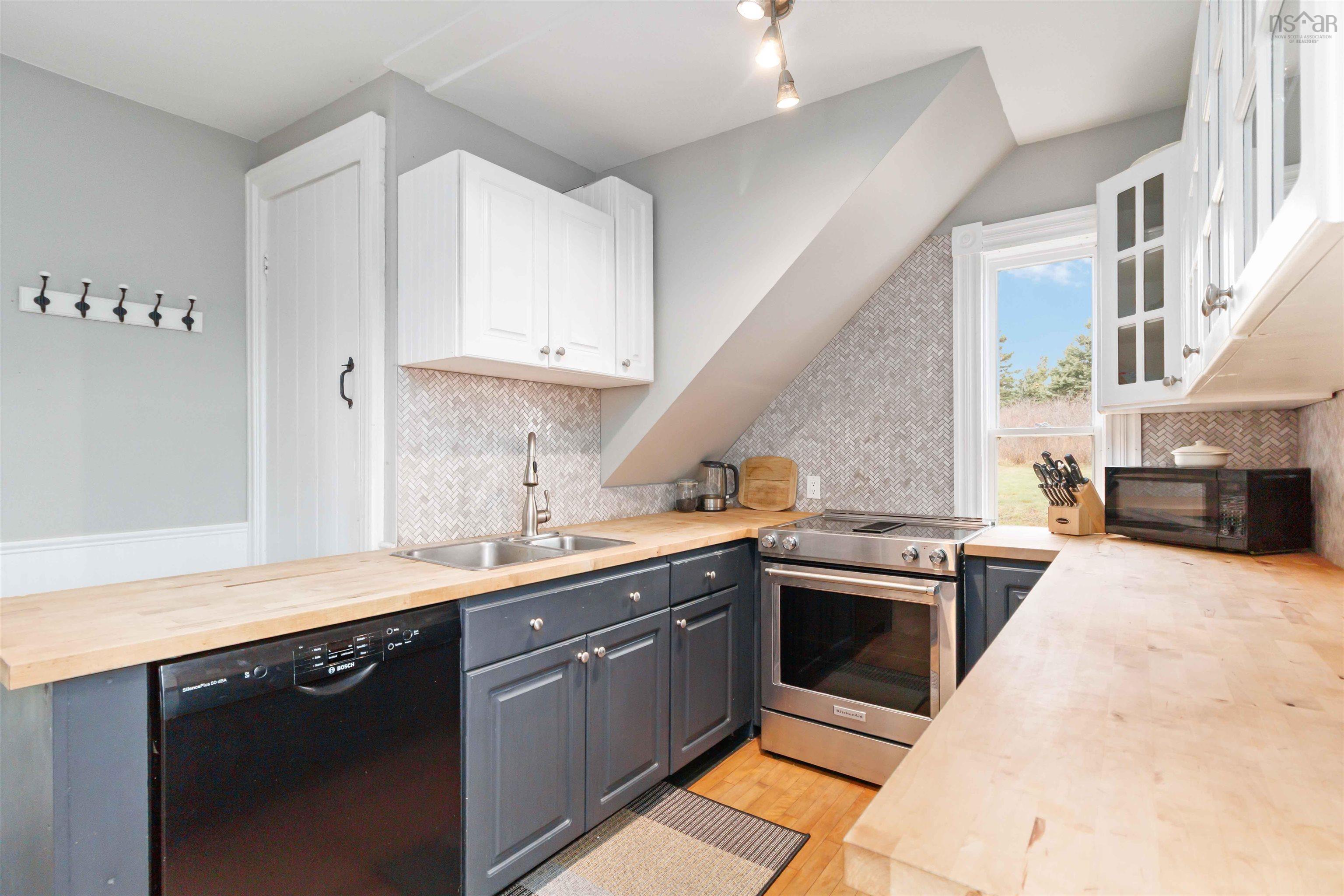 $515,000.00: 34 Lighthouse Road, Western Head