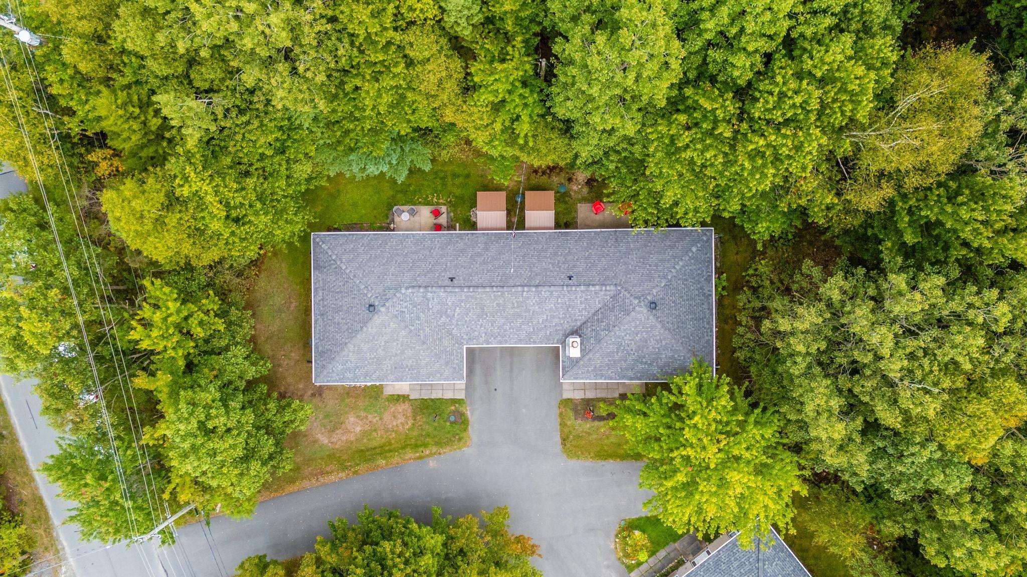 $725,000.00: 31-33 Birch Grove, Upper Tantallon