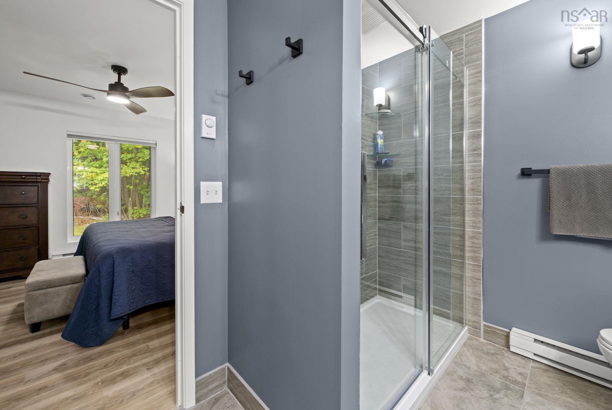 $725,000.00: 31-33 Birch Grove, Upper Tantallon